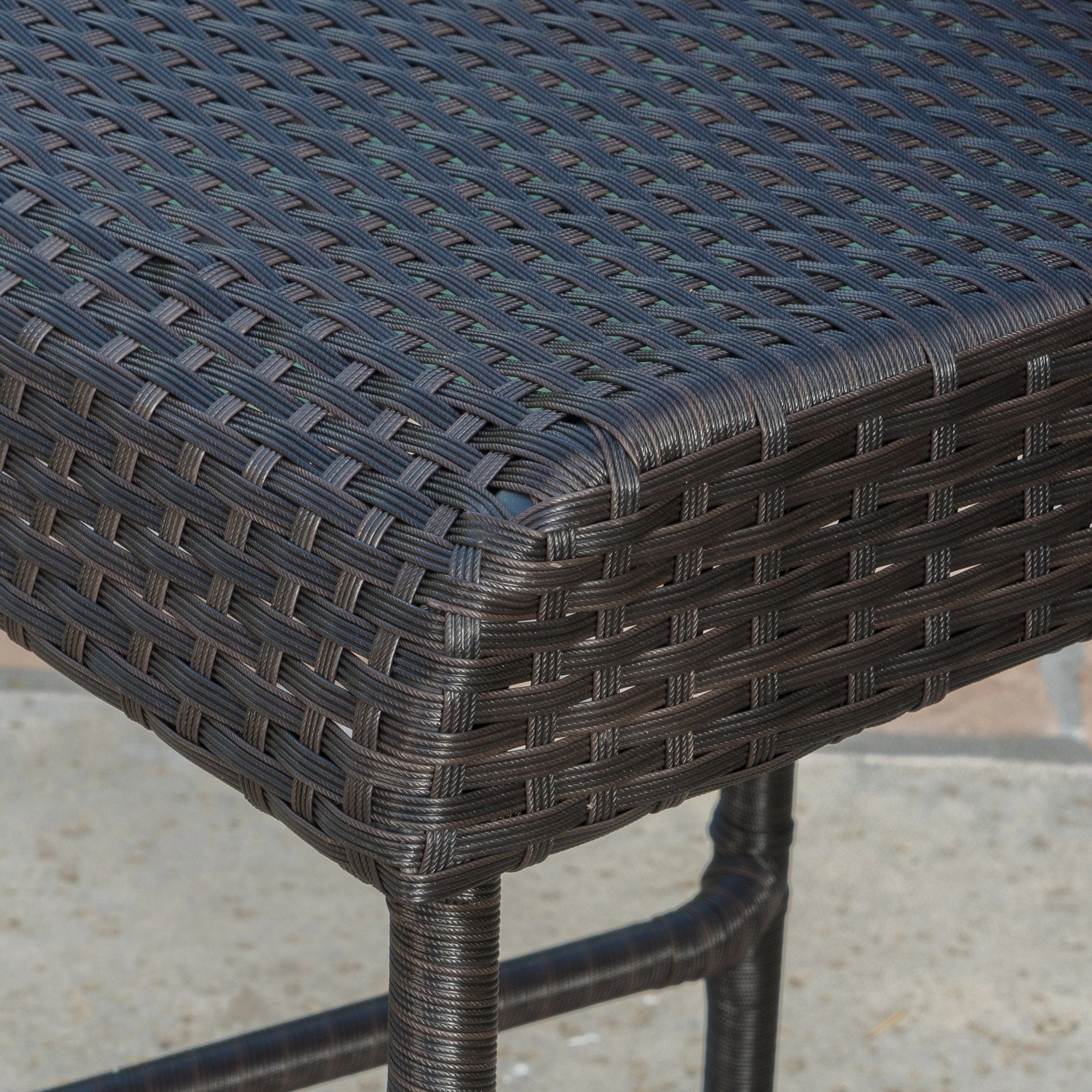 29-Inch Outdoors Dark Brown Wicker Barstools (Set of 4) - NH075992