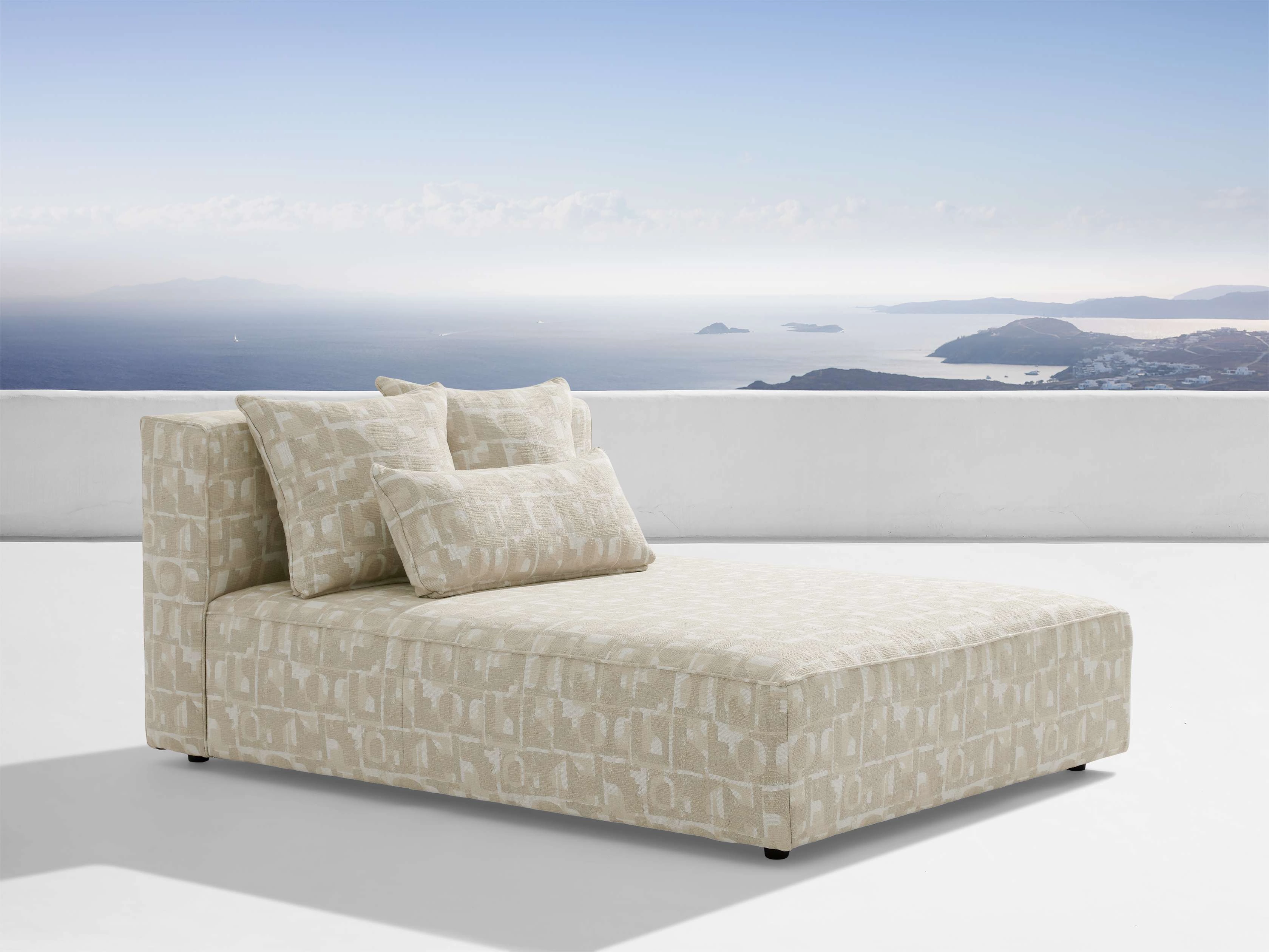 Andaz Outdoor Daybed
