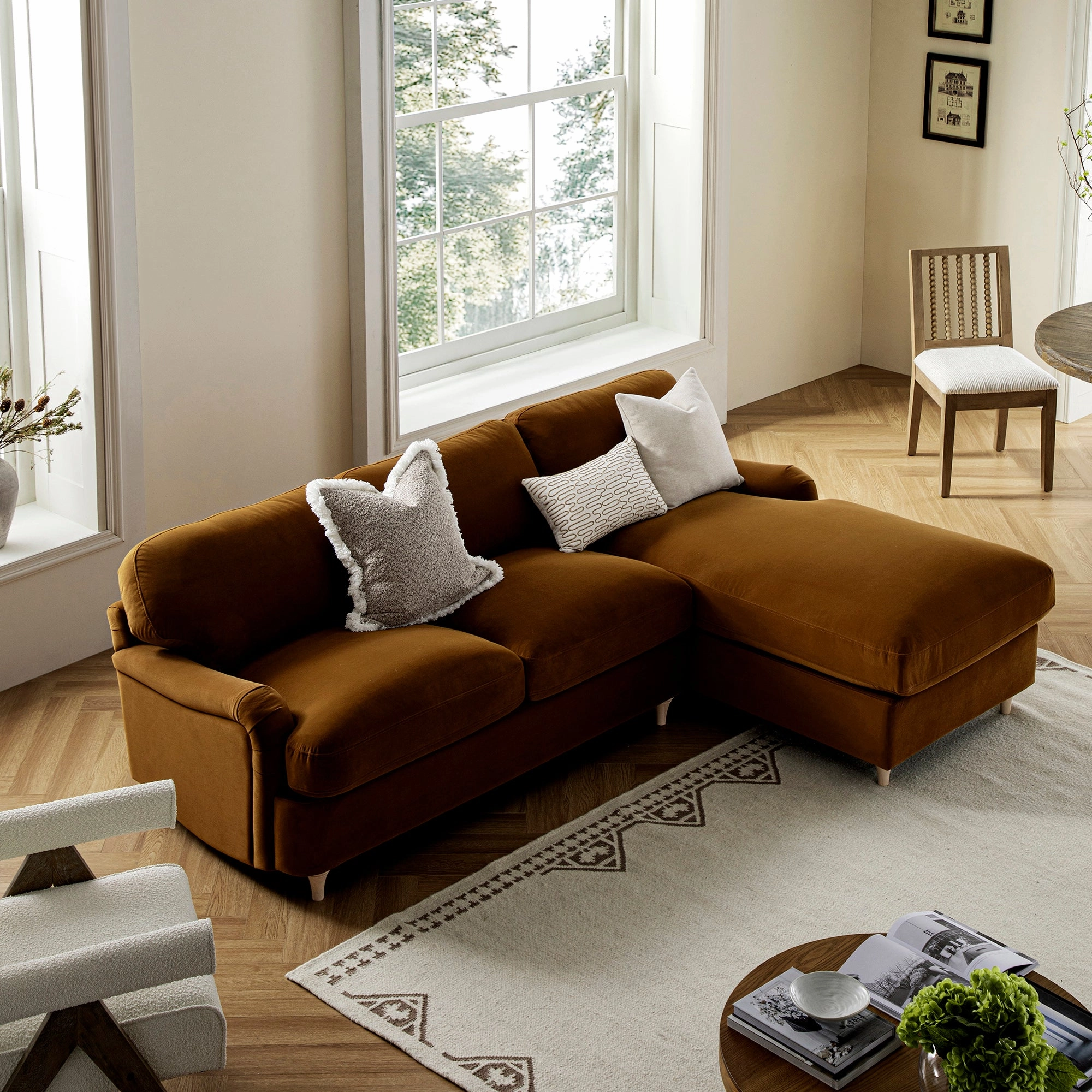 Atlan Cream & Black Handwoven Wool Rug