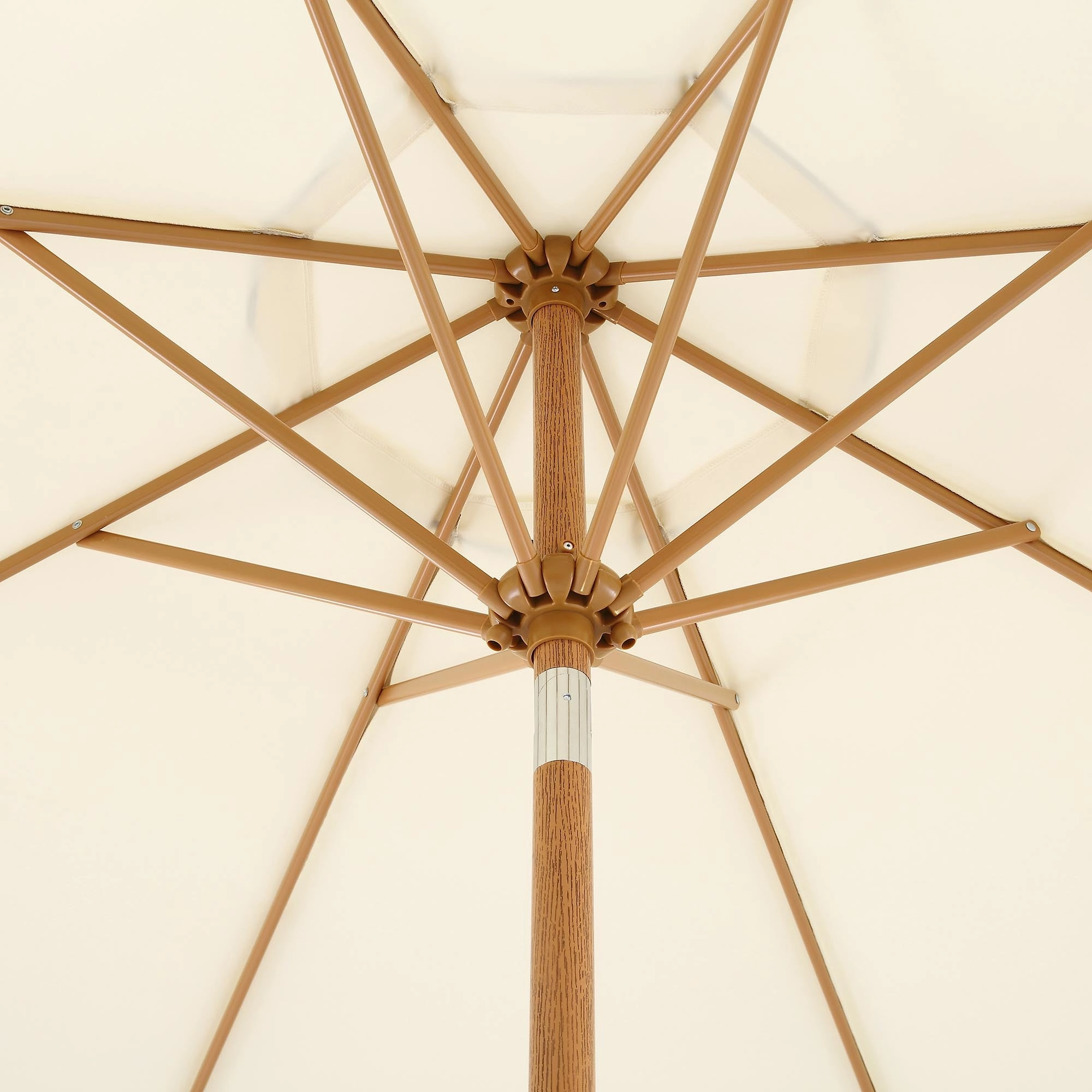 Beige 2.6M Octagonal Crank and Tilt Parasol with Navy Scalloped Edge