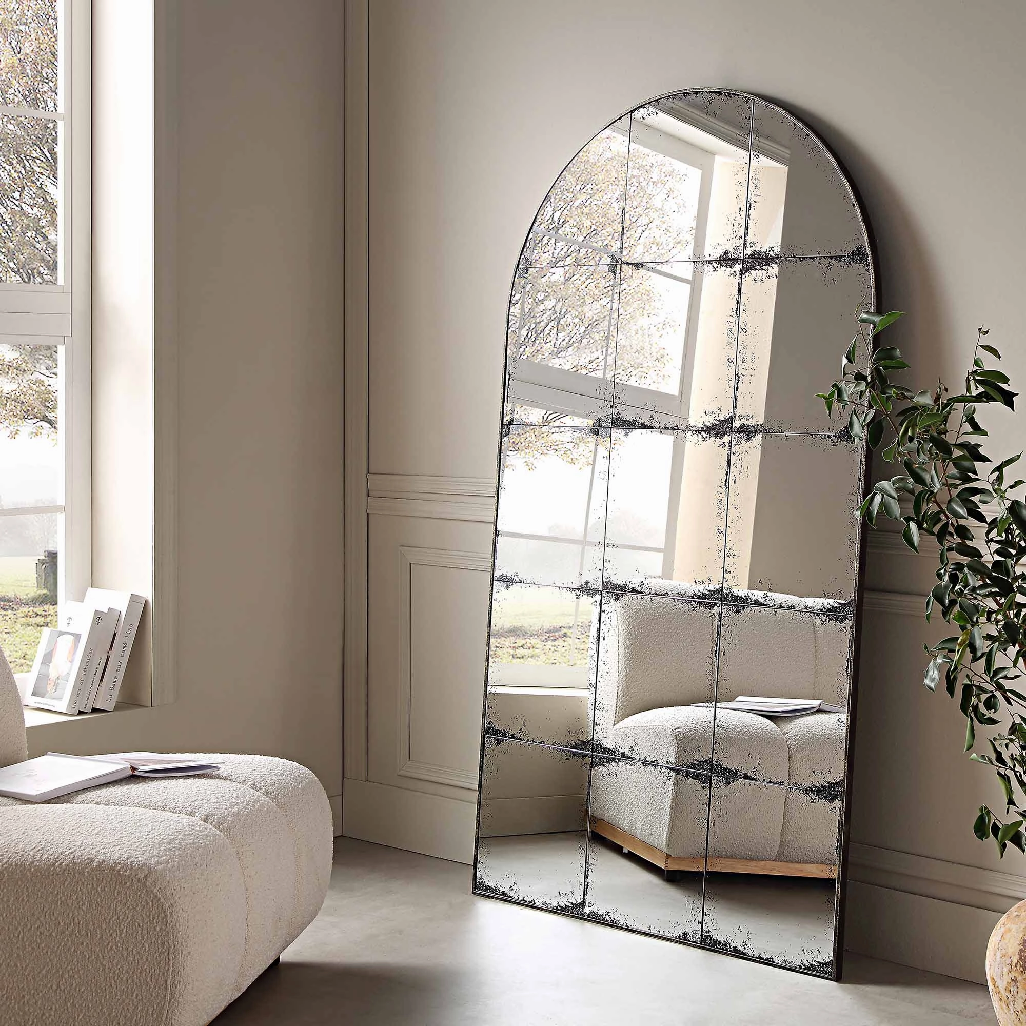 Bibury Antiqued Full Length Mirror Arched 180 x 100 cm