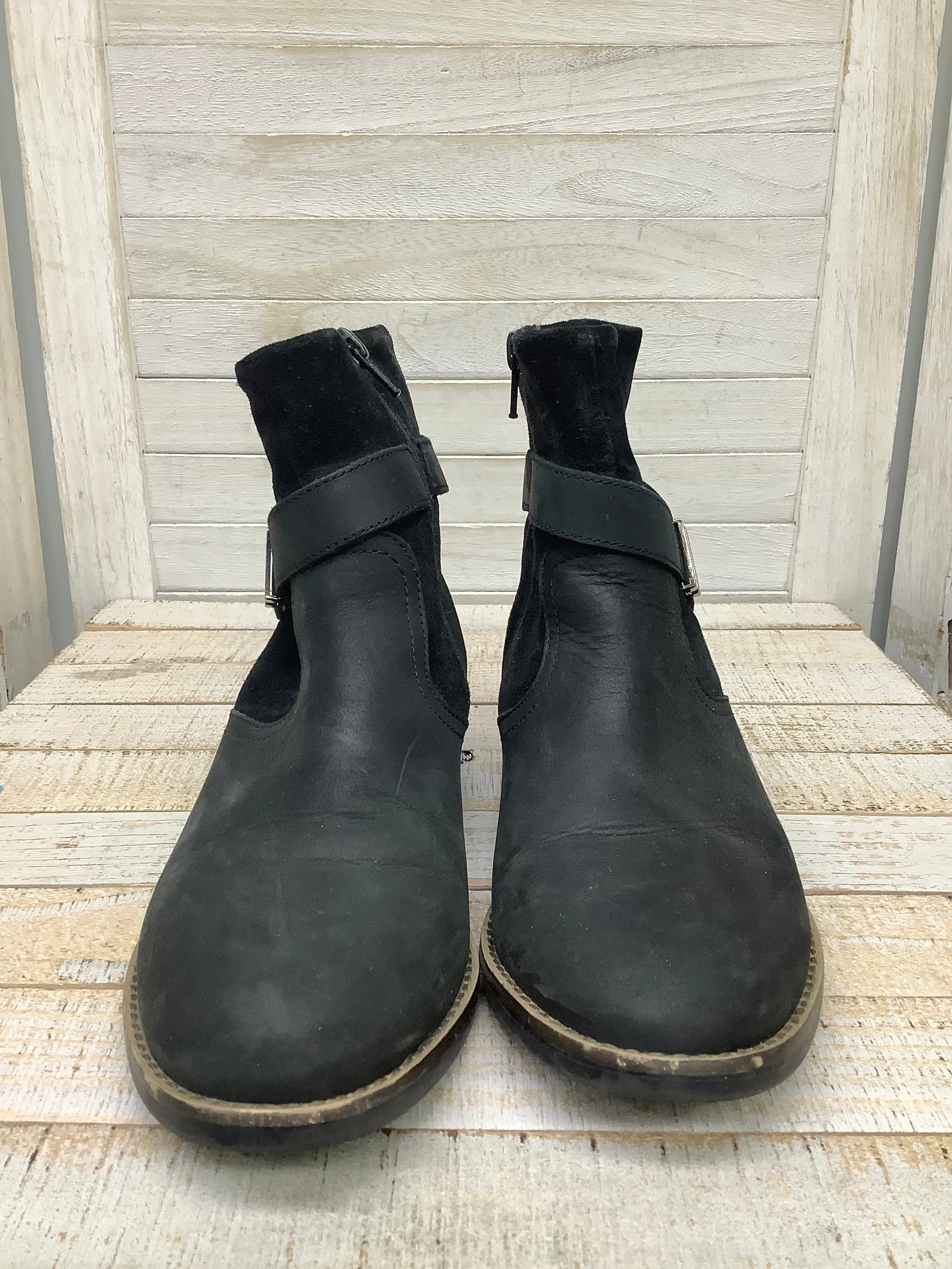 Boots Ankle Flats By Clarks In Black, Size: 6 clarks