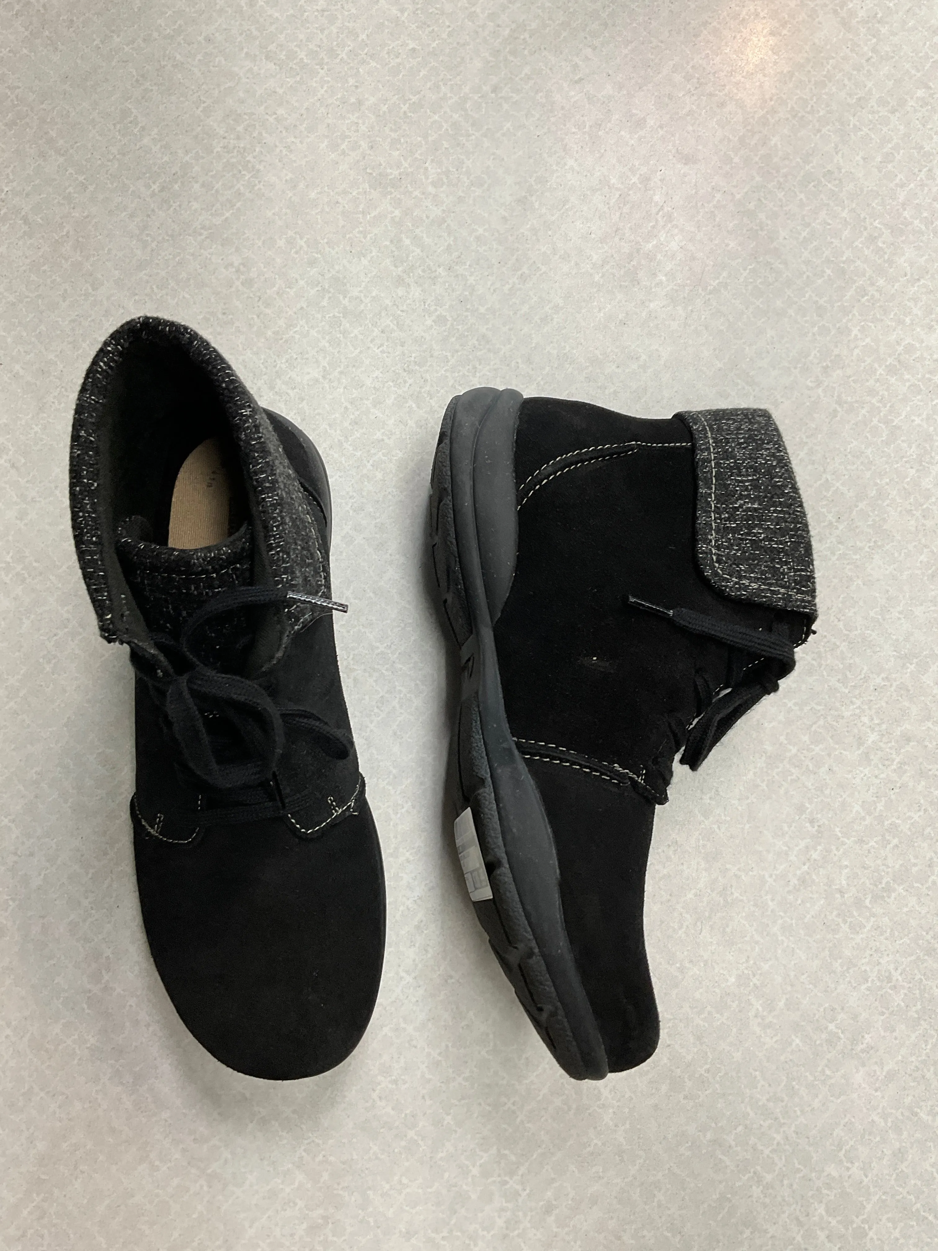 Boots Ankle Flats By Clarks In Black, Size: 8 clarks