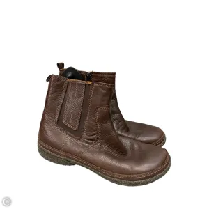 Boots Ankle Flats By Clarks In Brown, Size: 8.5 clarks