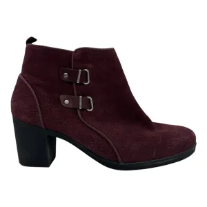 Boots Ankle Heels By Clarks In Red, Size:9 clarks