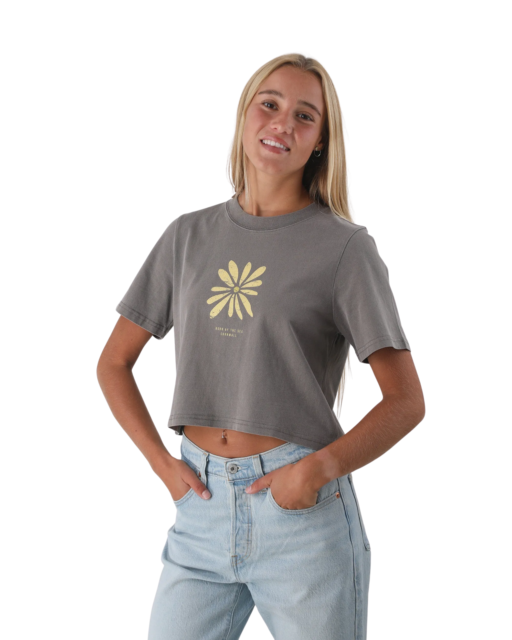 Born by the Sea Daisy T-Shirt in Faded Grey