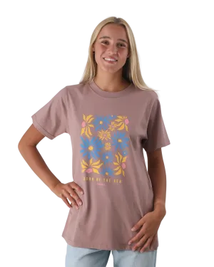 Born by the Sea Flower Market T-Shirt in Hazy Pink