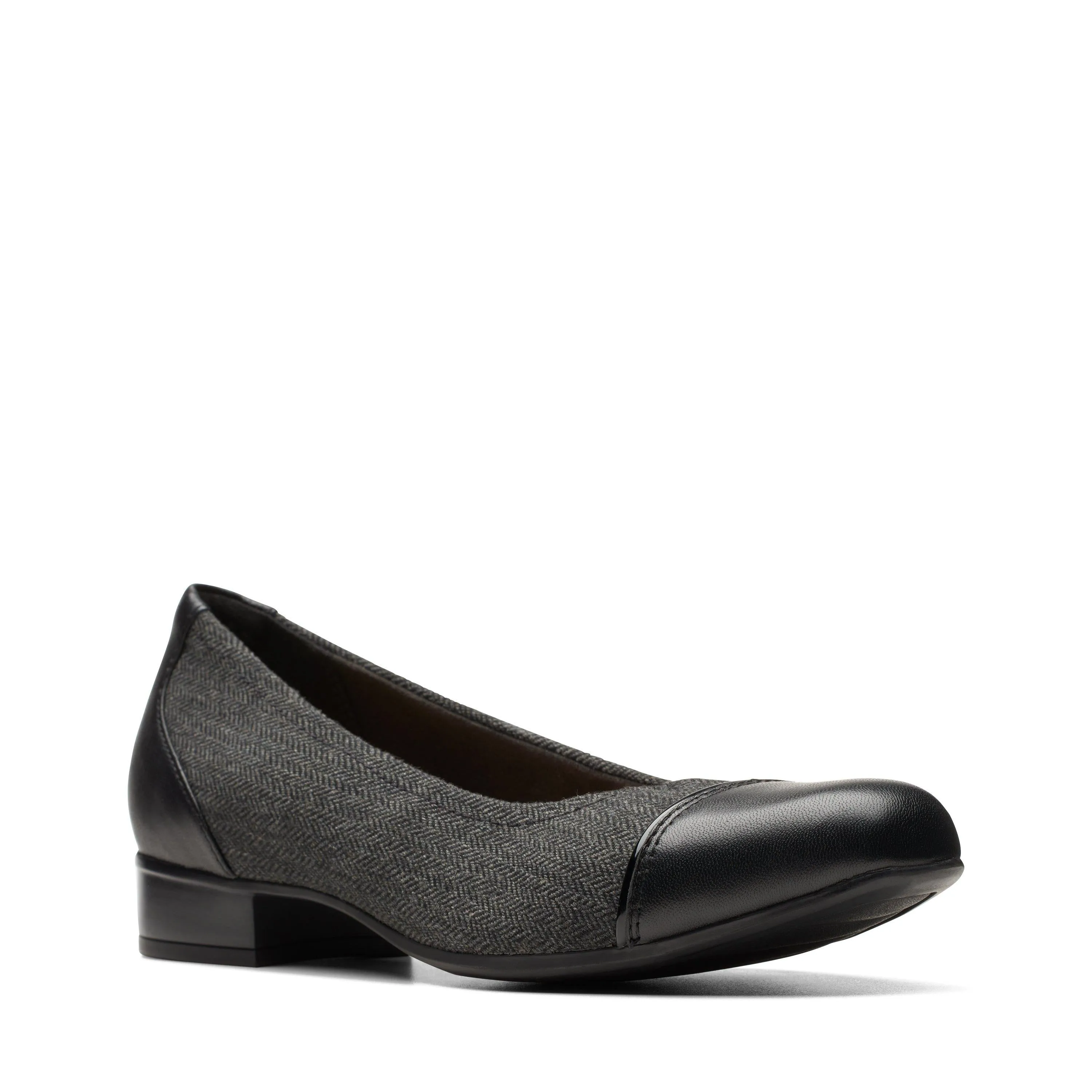 Clarks Juliet Step in Black Textile