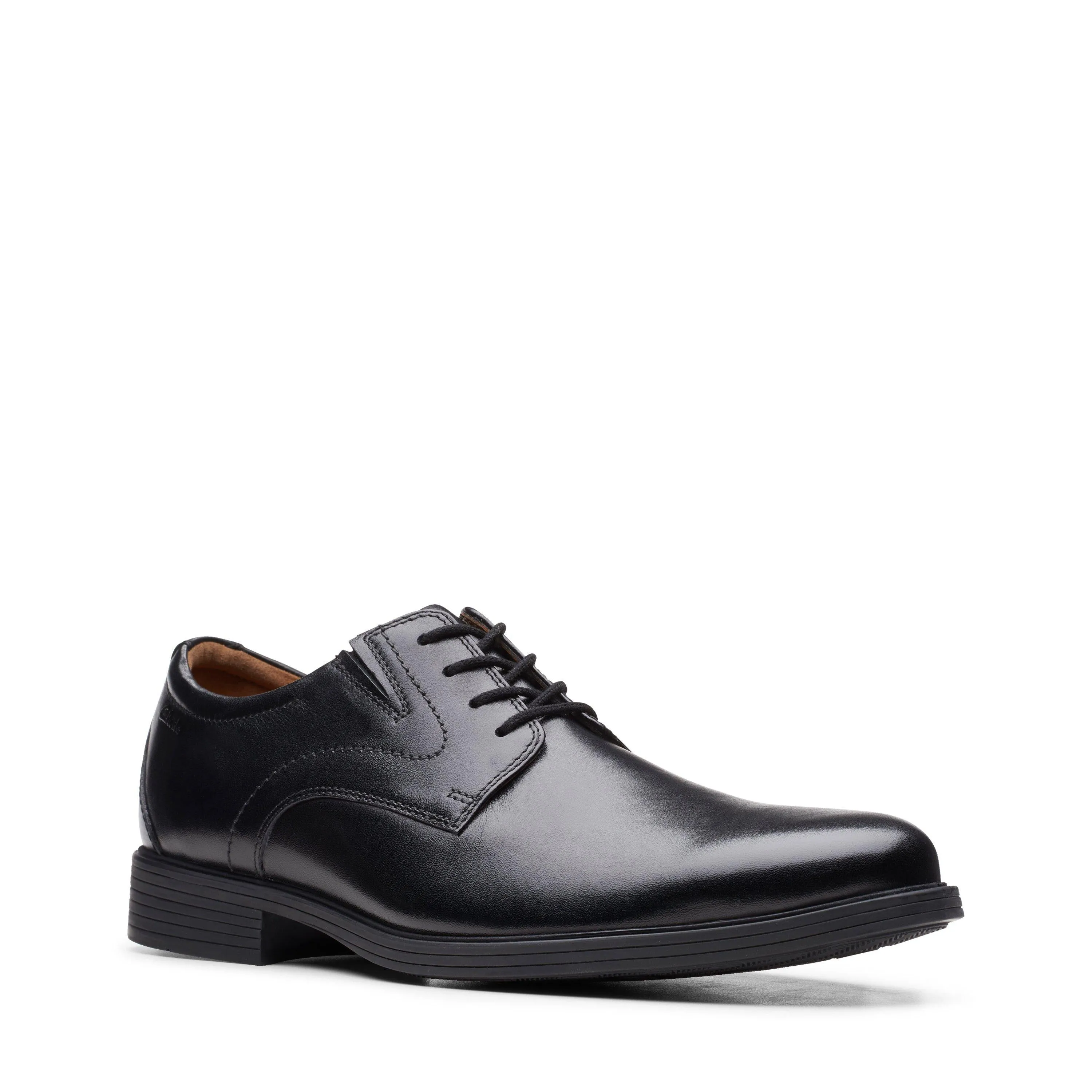 Clarks Whiddon Plain in Black Leather