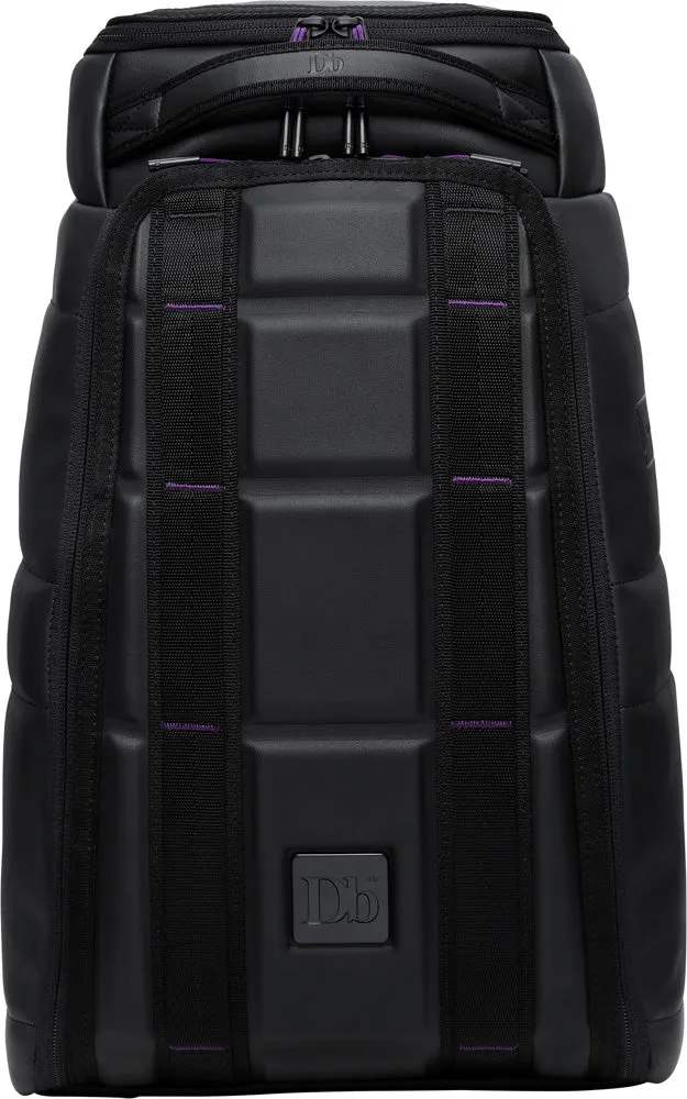 D_b_  Hugger 1st Generation Backpack 20L Bags Db