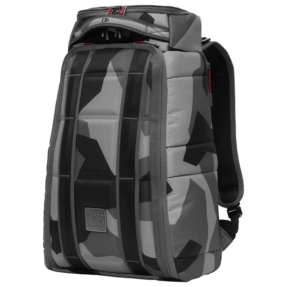 D_b_  Hugger 1st Generation Backpack 20L Bags Db