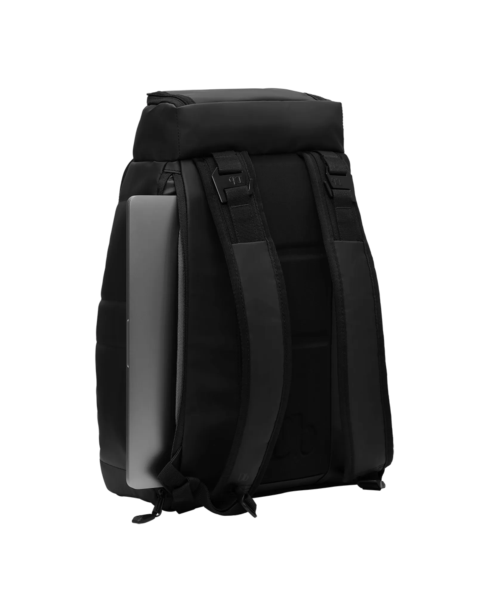 D_b_  Hugger 1st Generation Backpack 20L Bags Db