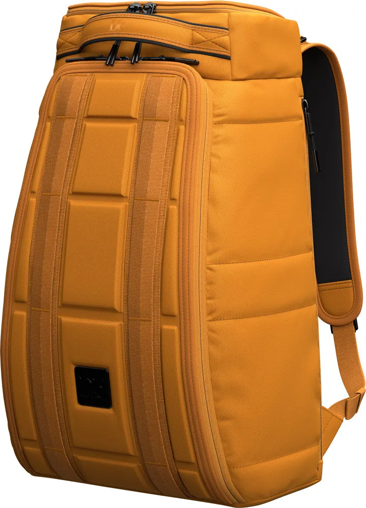 D_b_  Hugger 1st Generation Backpack 20L Bags Db