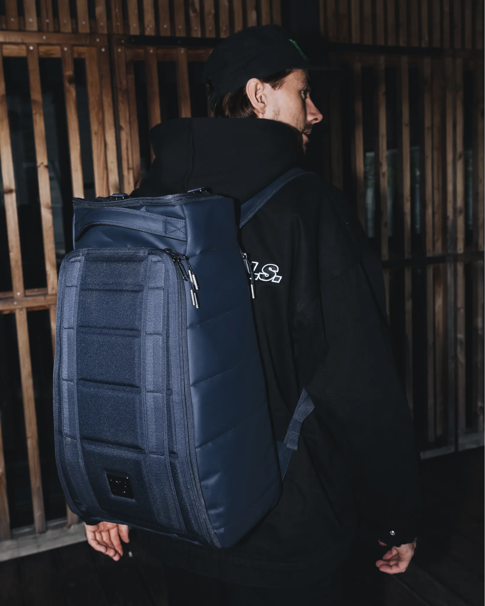 D_b_  Hugger 1st Generation Backpack 25L Bags Db