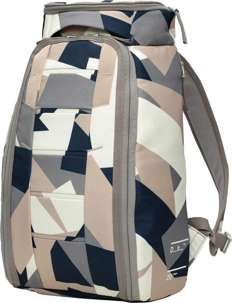 D_b_ Hugger Backpack 20L Bags Db