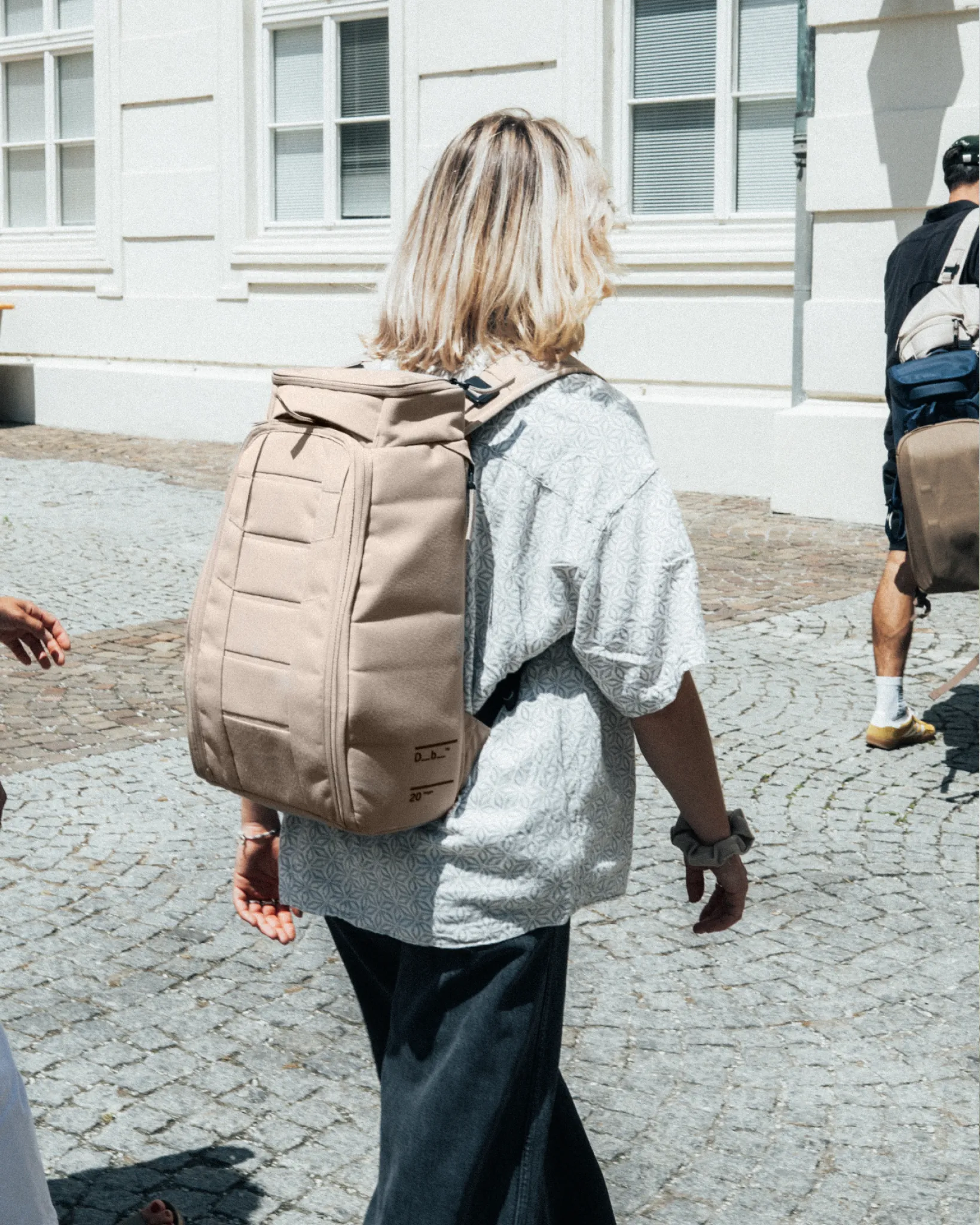 D_b_ Hugger Backpack 20L Bags Db