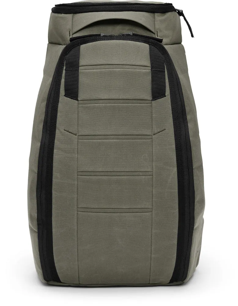 D_b_ Hugger Backpack 25L Bags Db