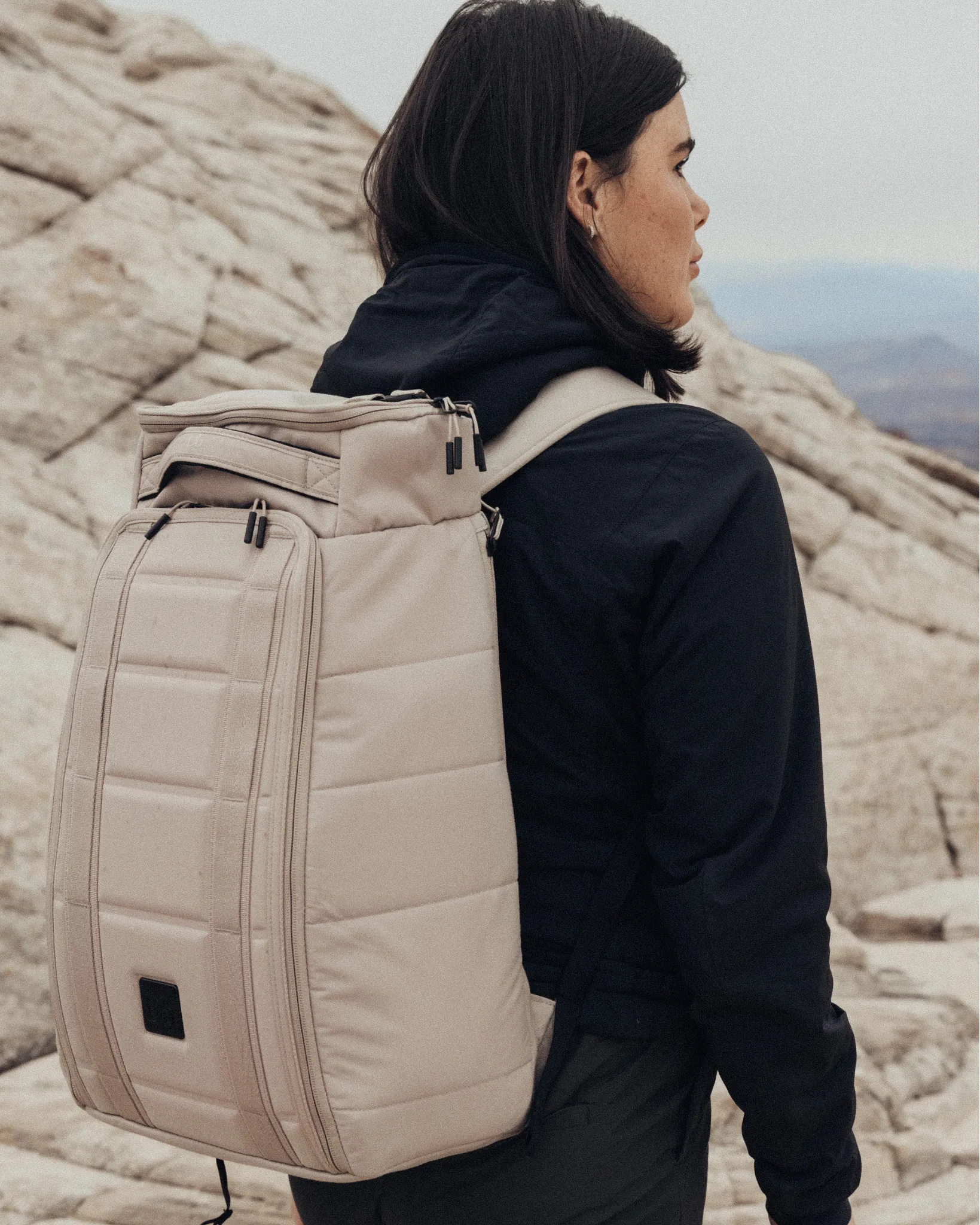 D_b_ Hugger Backpack 25L Bags Db