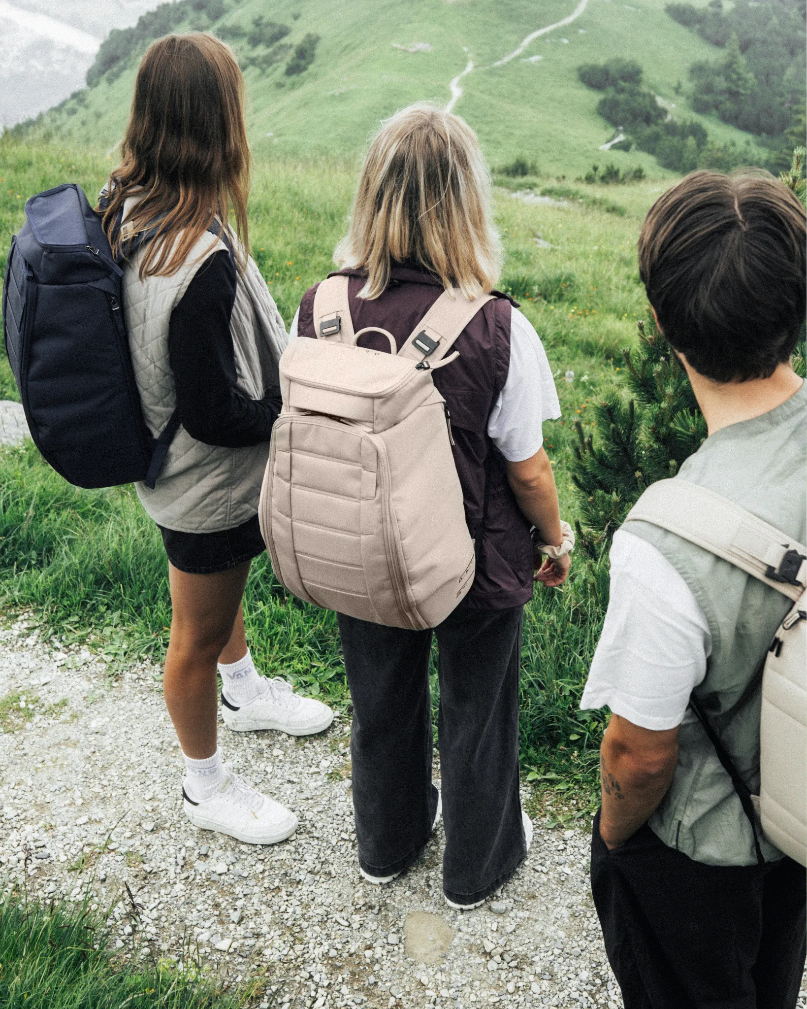 D_b_ Hugger Backpack 25L Bags Db