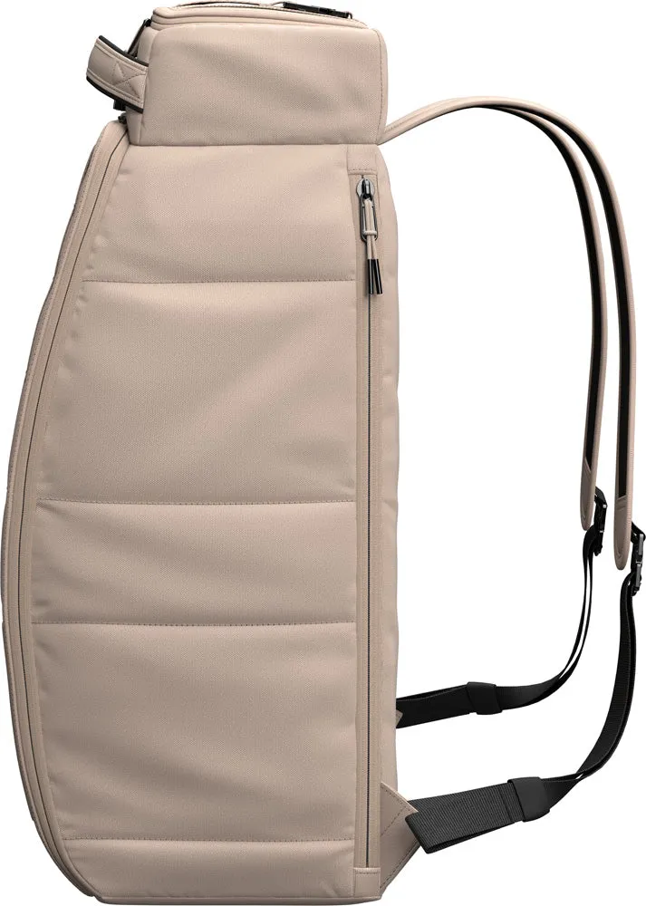 D_b_ Hugger Backpack 30L Bags Db