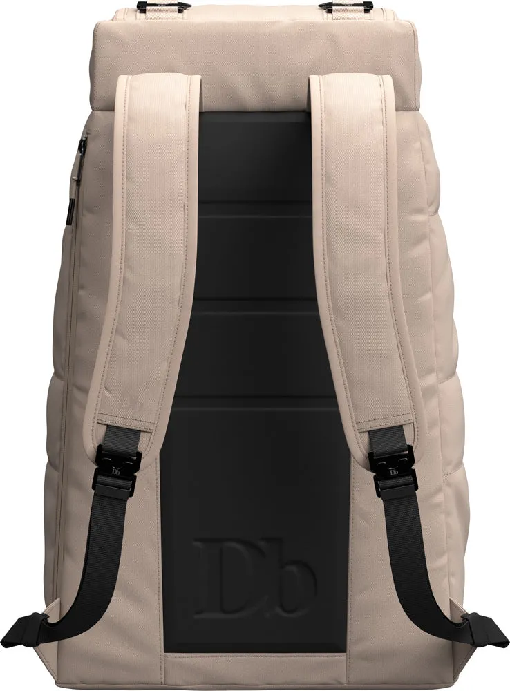 D_b_ Hugger Backpack 30L Bags Db