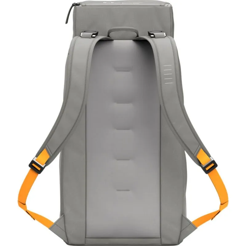 D_b_ Hugger Backpack 30L Bags Db