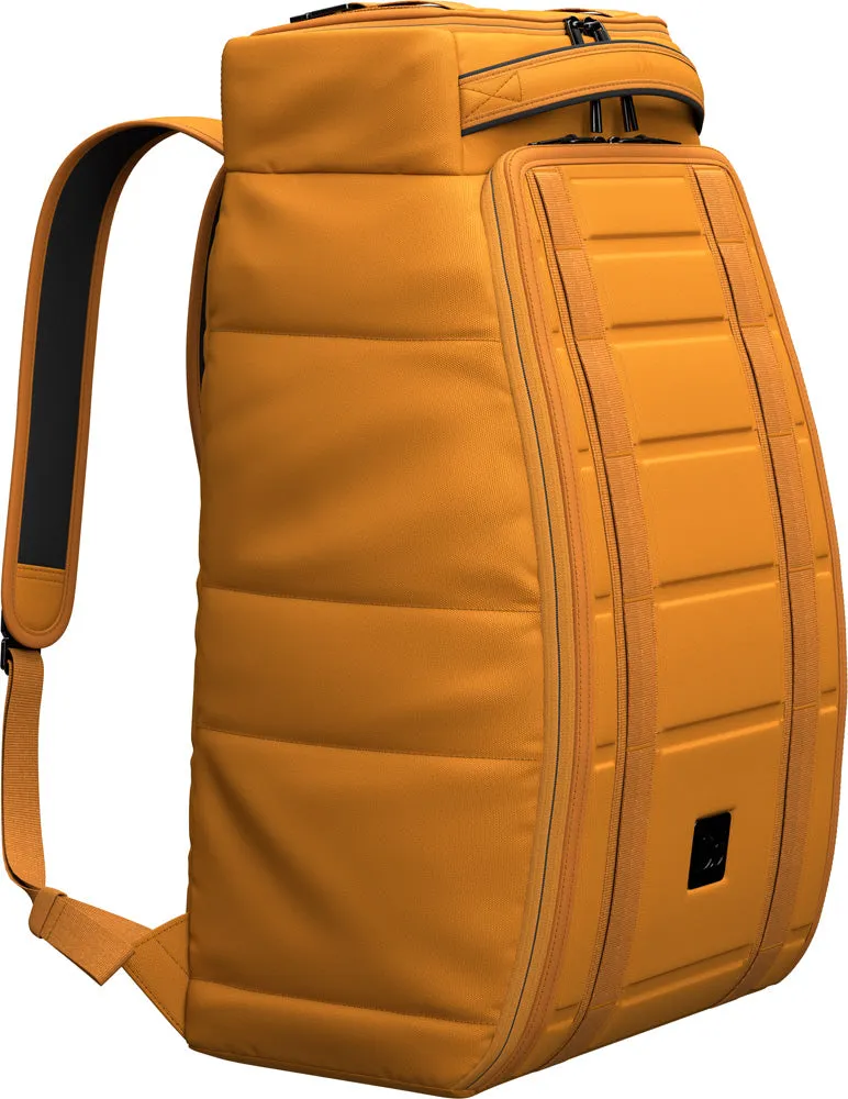 D_b_ Hugger Backpack 30L Bags Db