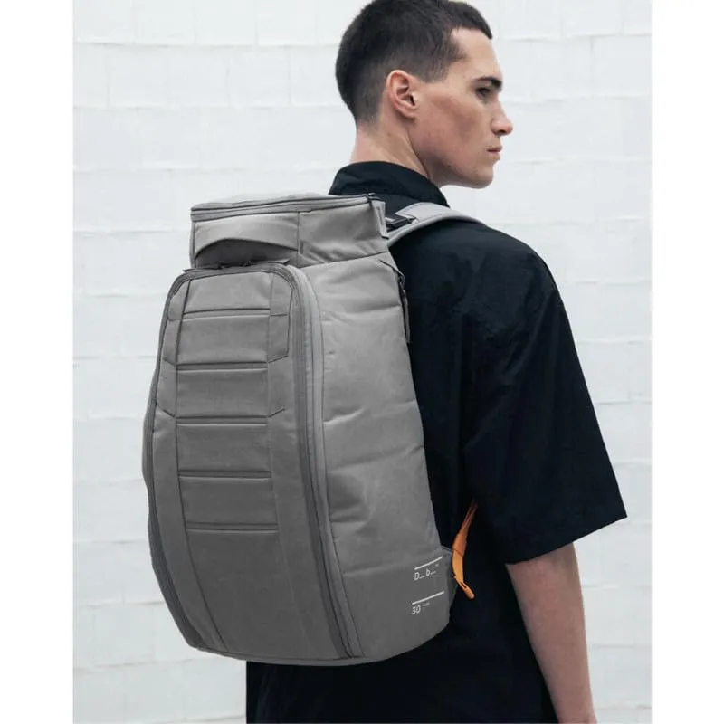 D_b_ Hugger Backpack 30L Bags Db