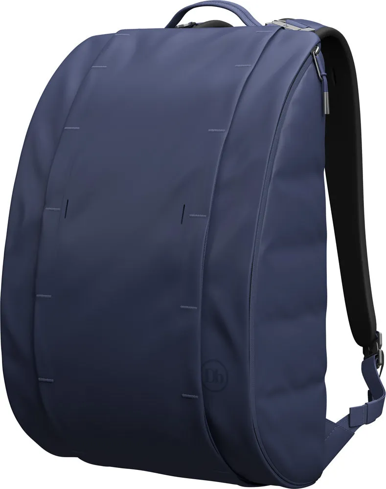 D_b_ Hugger Base Backpack, 15L Bags Db