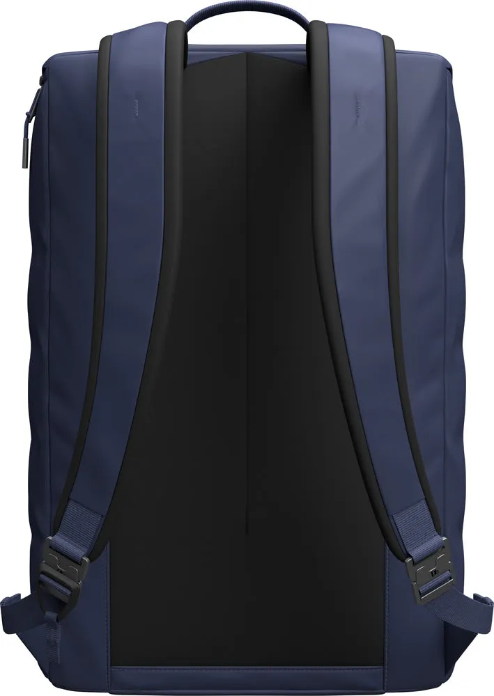 D_b_ Hugger Base Backpack, 15L Bags Db