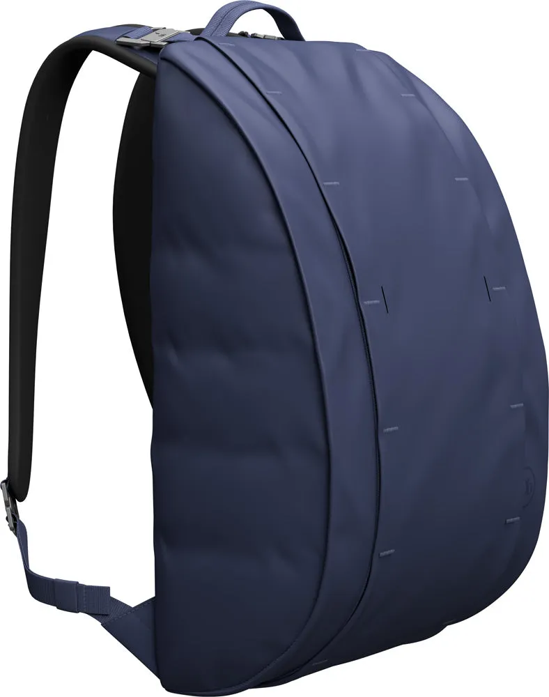 D_b_ Hugger Base Backpack, 15L Bags Db
