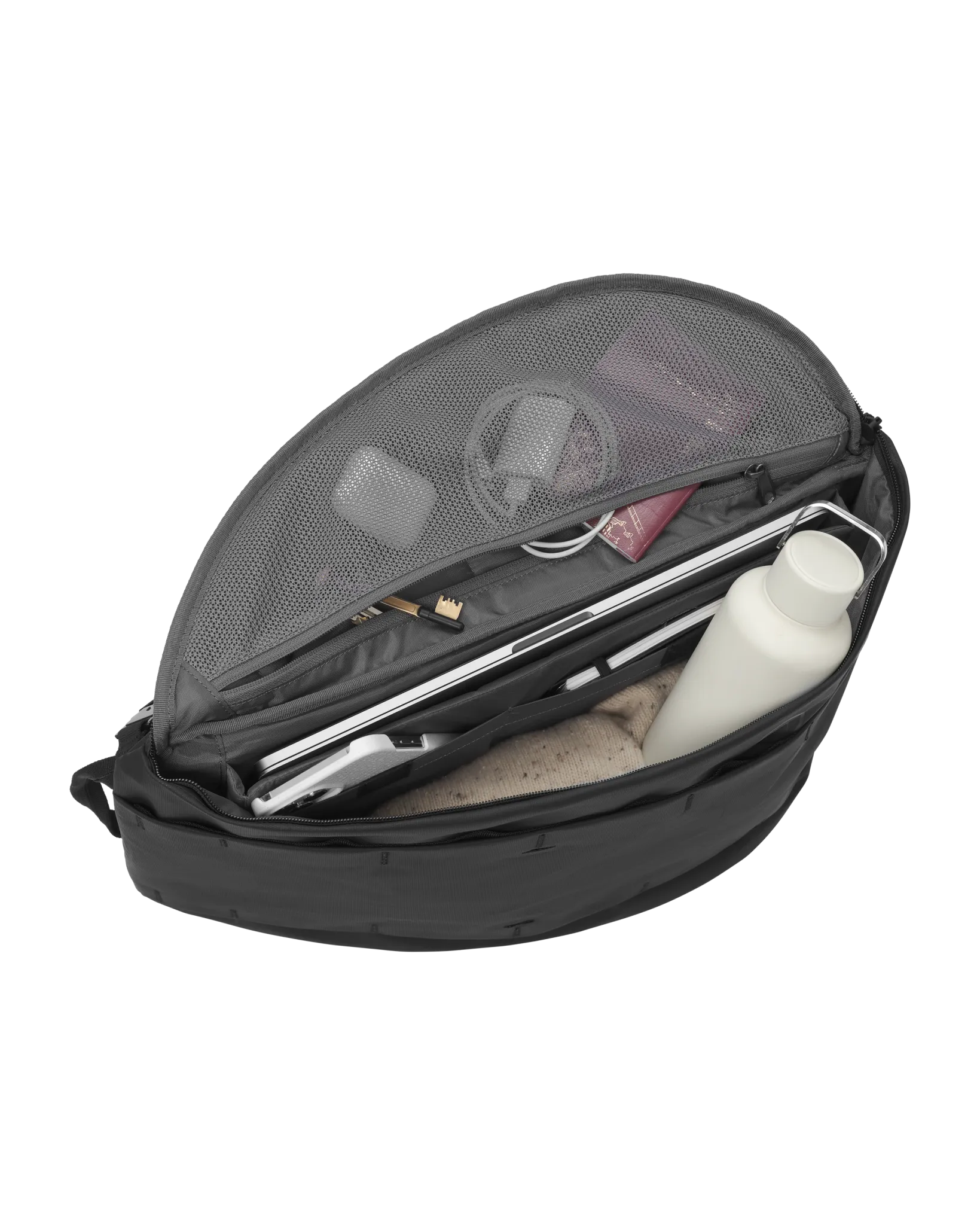 D_b_ Hugger Base Backpack, 15L Bags Db