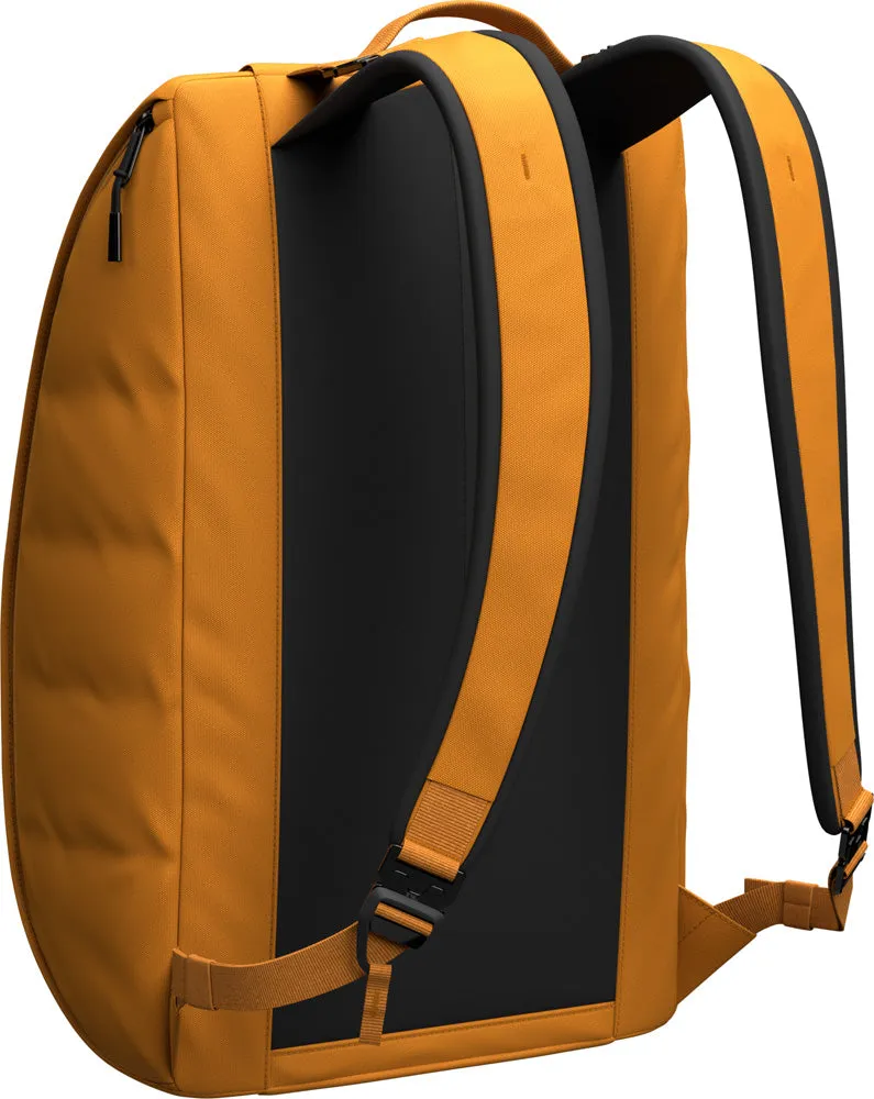 D_b_ Hugger Base Backpack, 15L Bags Db