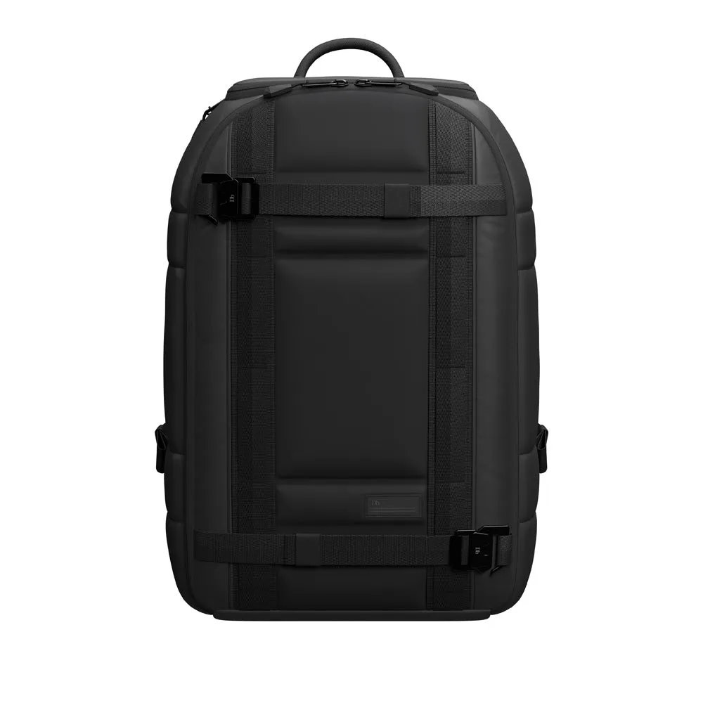 D_b_  Ramverk Backpack (First Generation), 21L Bags Db