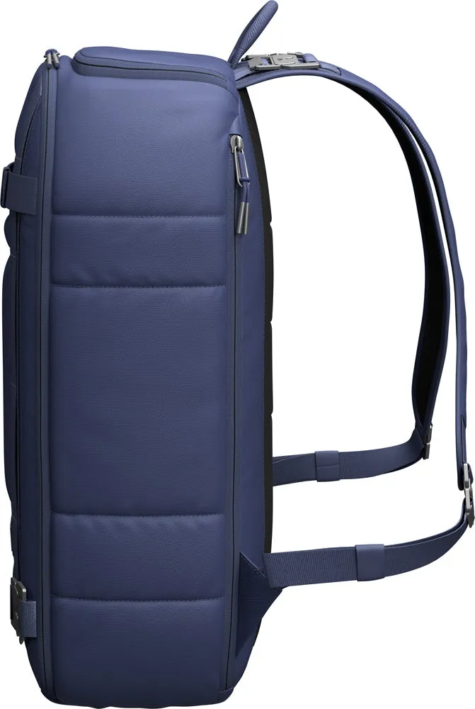 D_b_  Ramverk Backpack (First Generation), 21L Bags Db