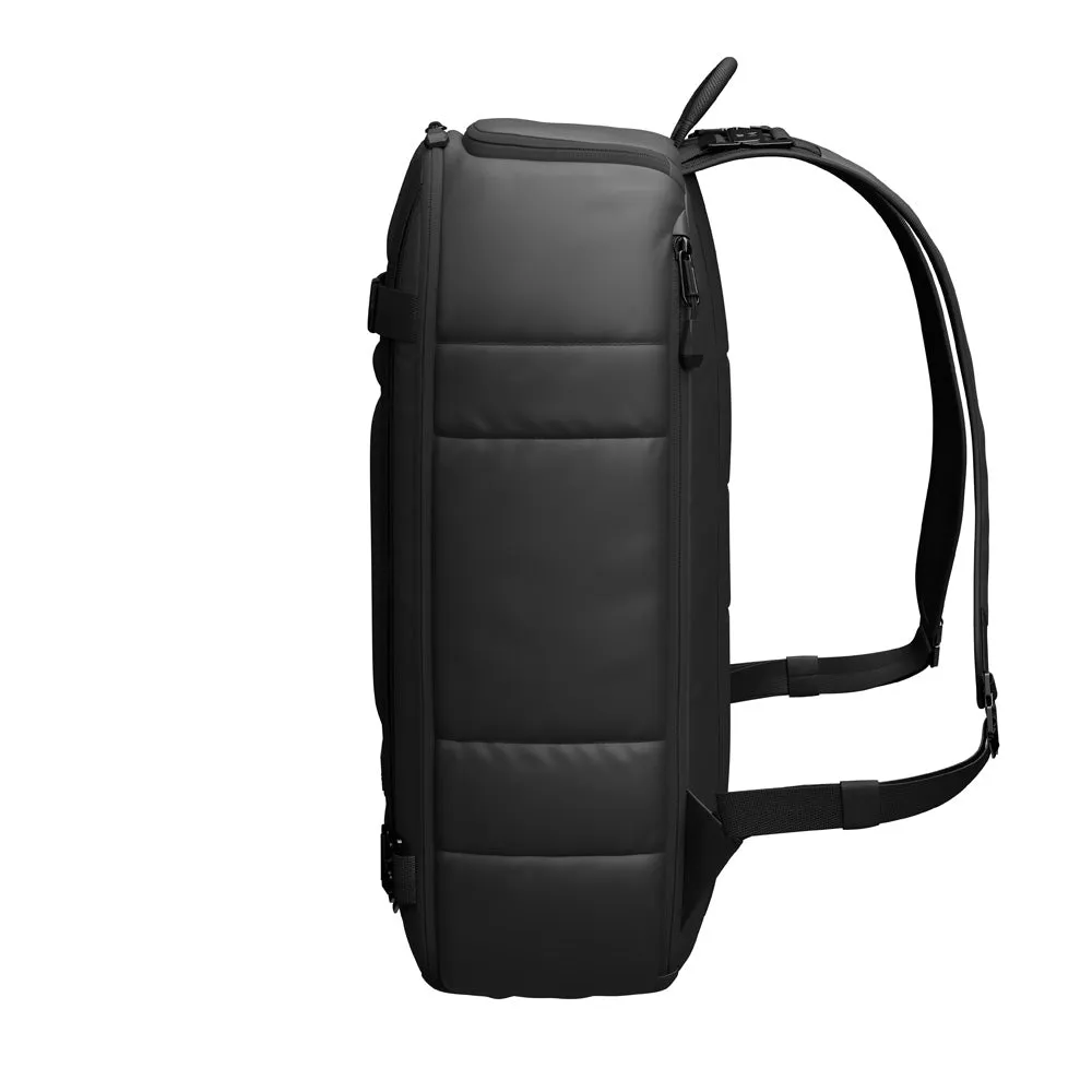 D_b_  Ramverk Backpack (First Generation), 21L Bags Db