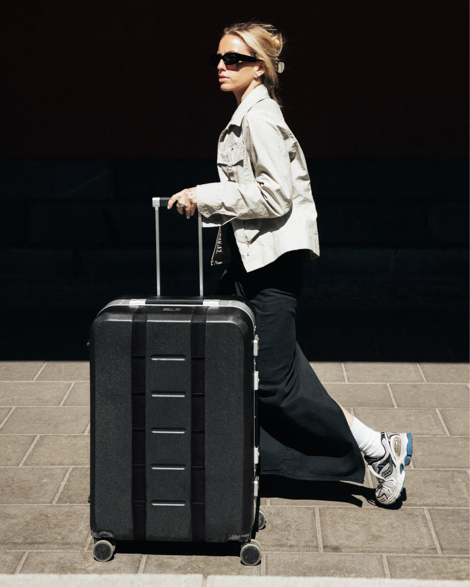 D_b_ Ramverk Pro Large Check In Spinner Luggage Bags Db