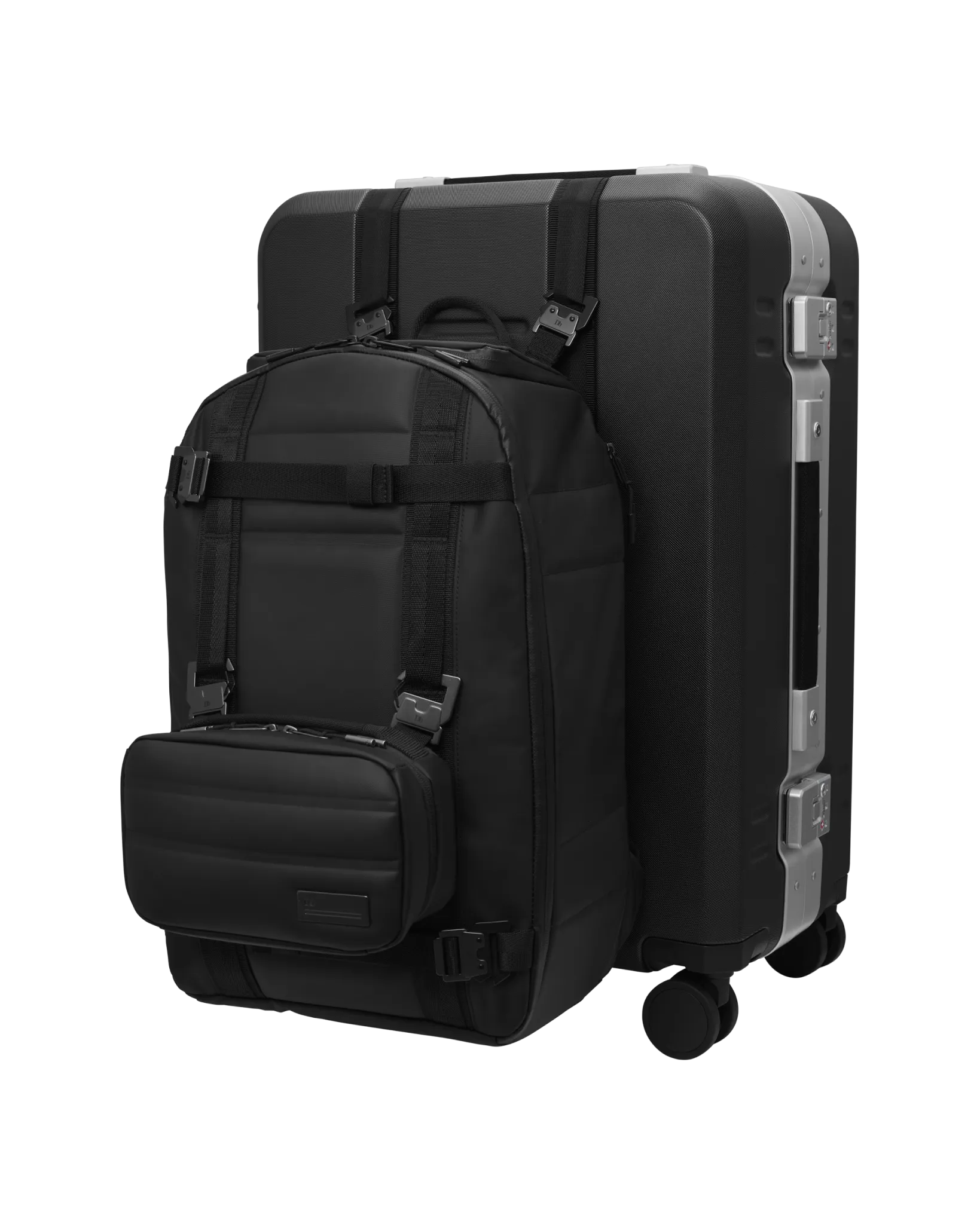 D_b_ Ramverk Pro Medium Check In Spinner Luggage Bags Db