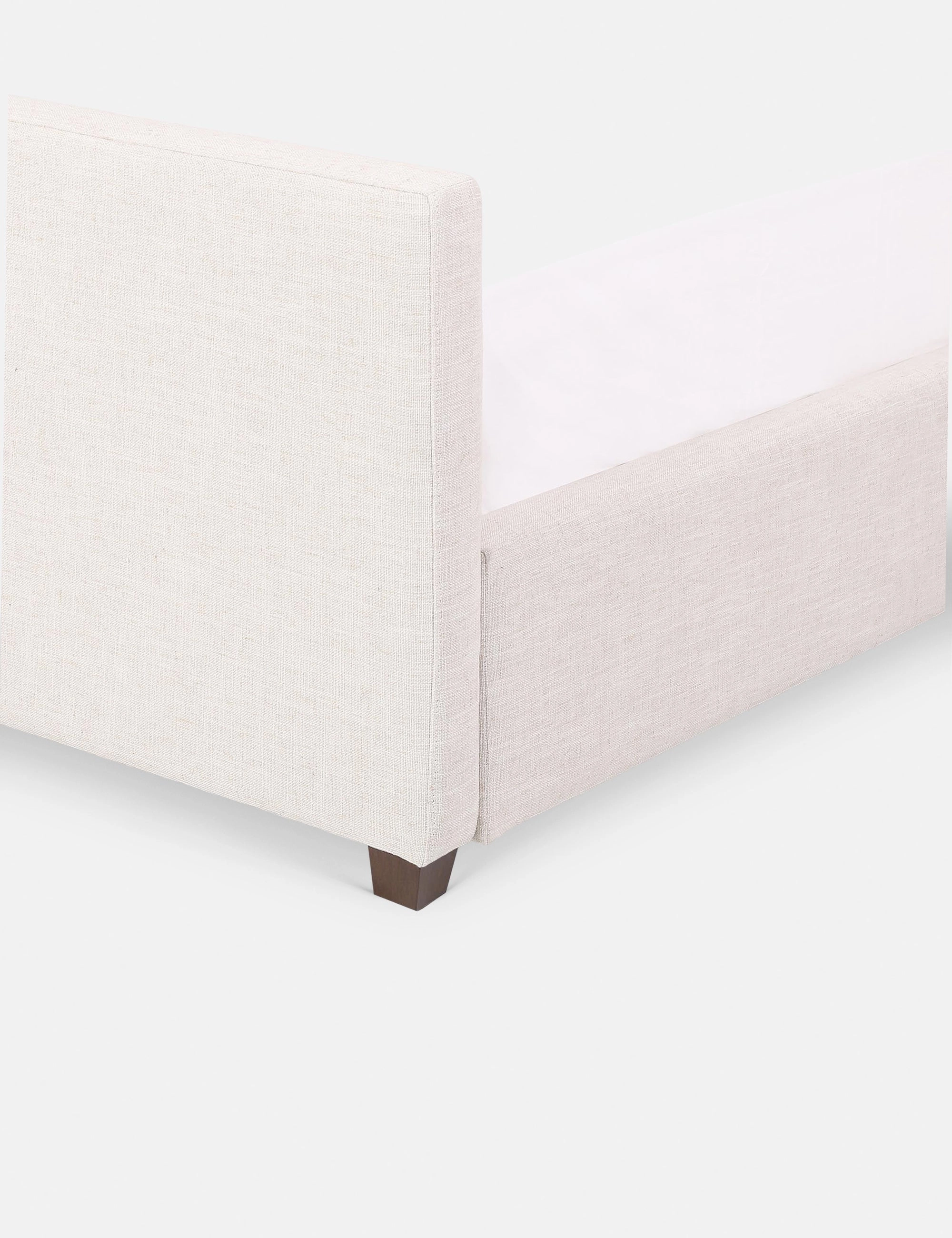 Delicia Platform Bed