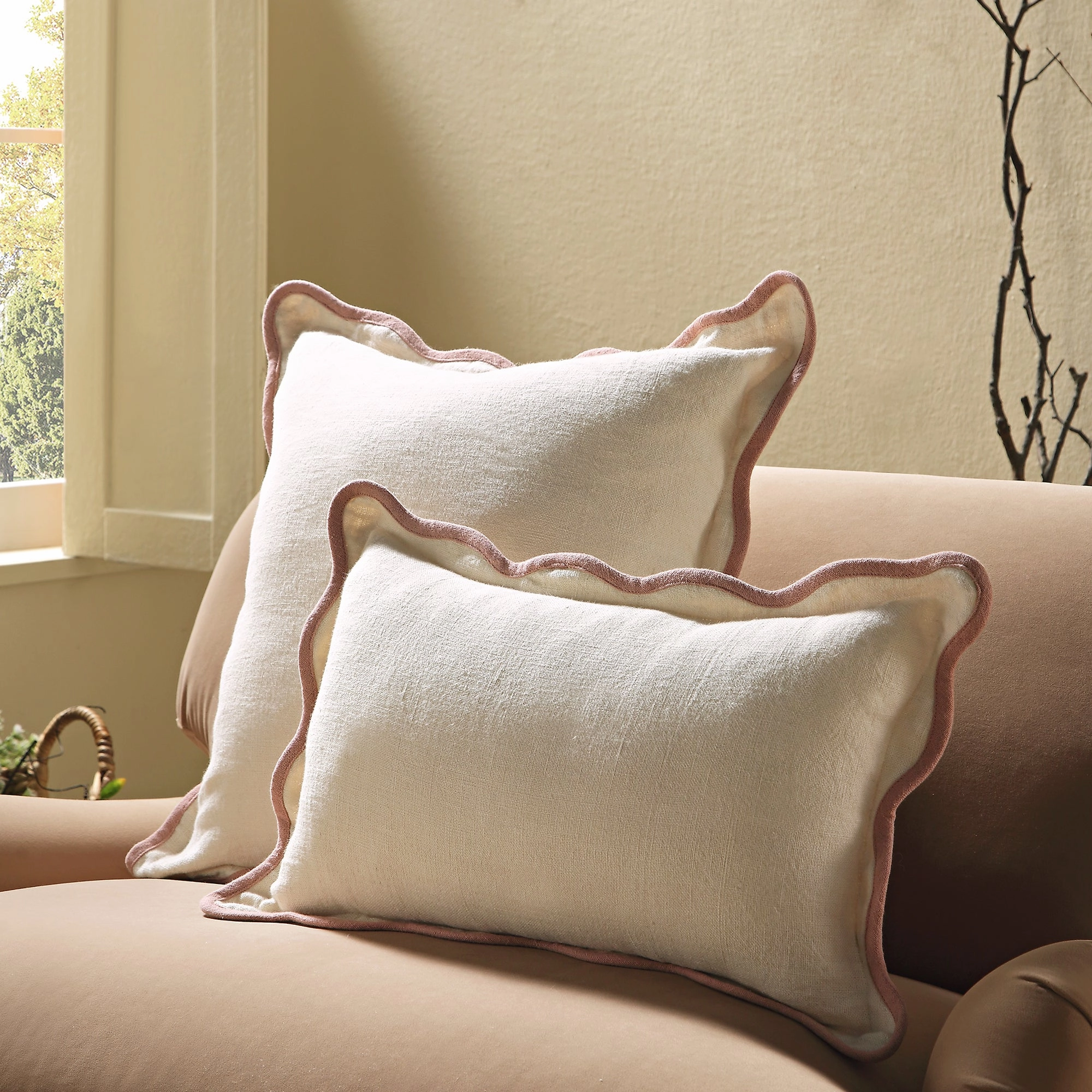 Evie Linen Dusky Pink Scalloped Rectangular Cushion