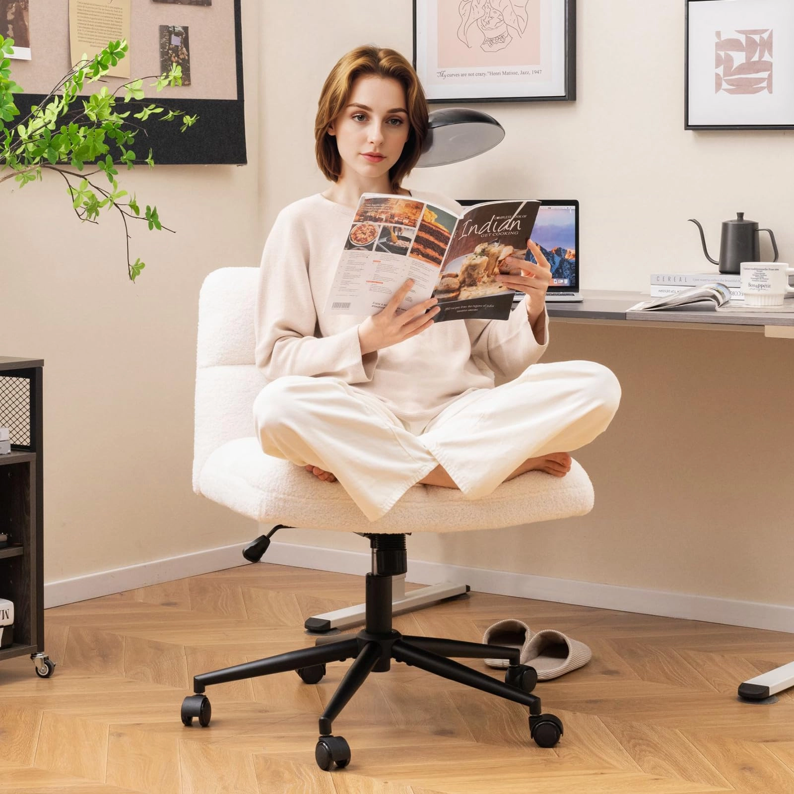 Giantex Criss Cross Chair with Wheels, Faux Fur Cross Legged Office Chair, Armless Wide Desk Chair