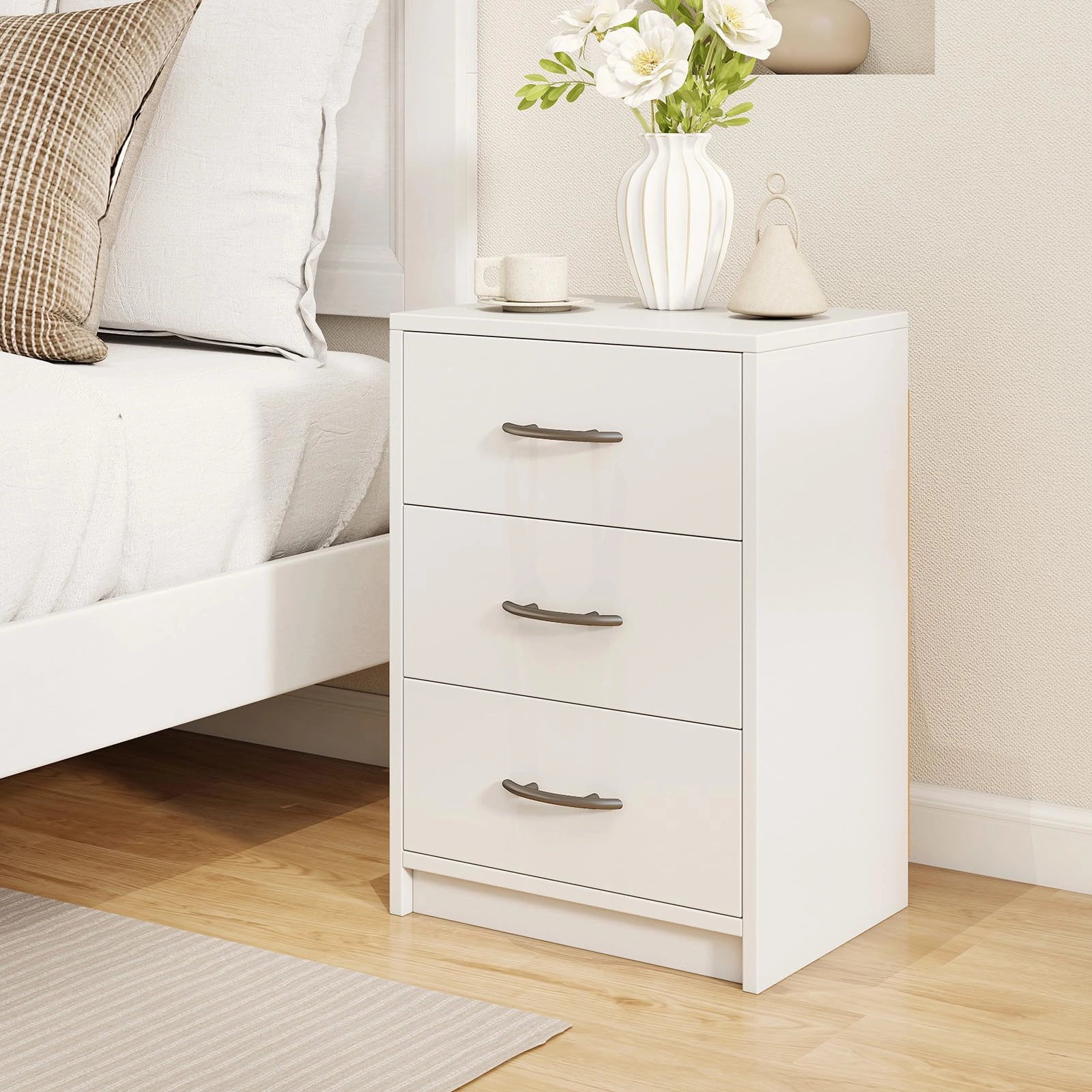 Giantex Nightstand with 3 Drawers, Modern Night Stand with Storage Drawers, White