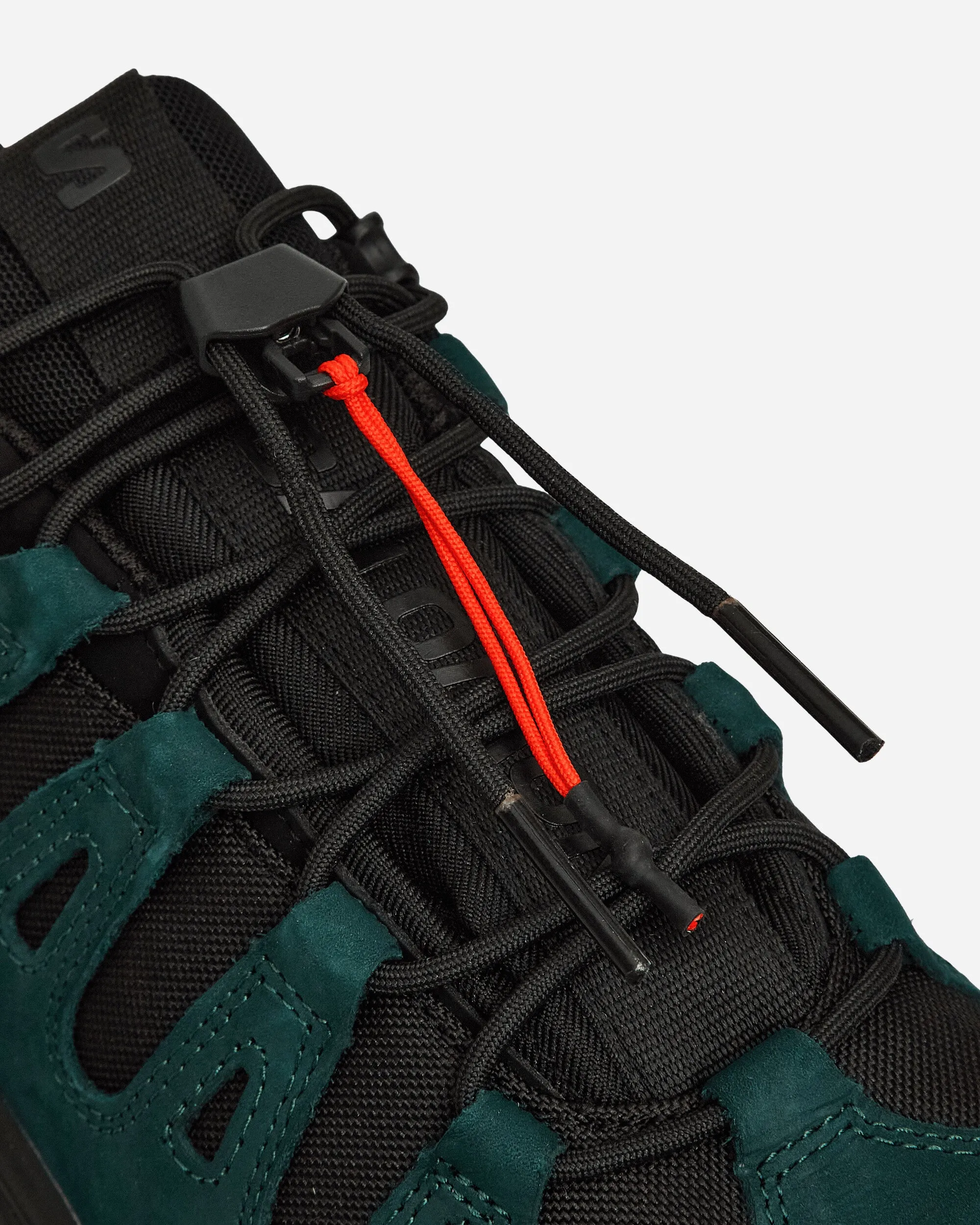 GR10K Quest Low - 01 Vassal Sneakers Black / Ponderosa Pine / Flame Scarlet salomon Clothing