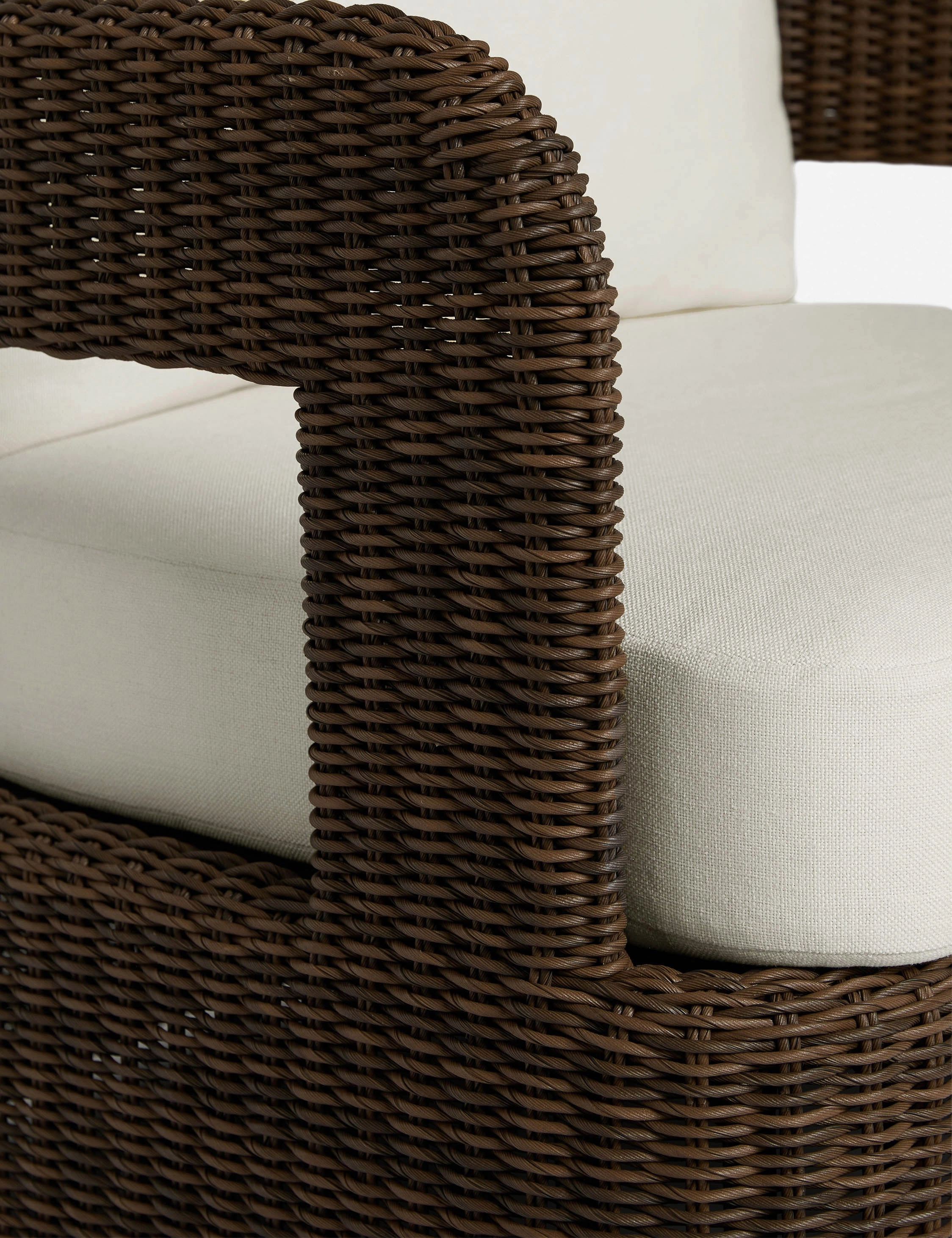 Hadler Outdoor Swivel Lounge Chair