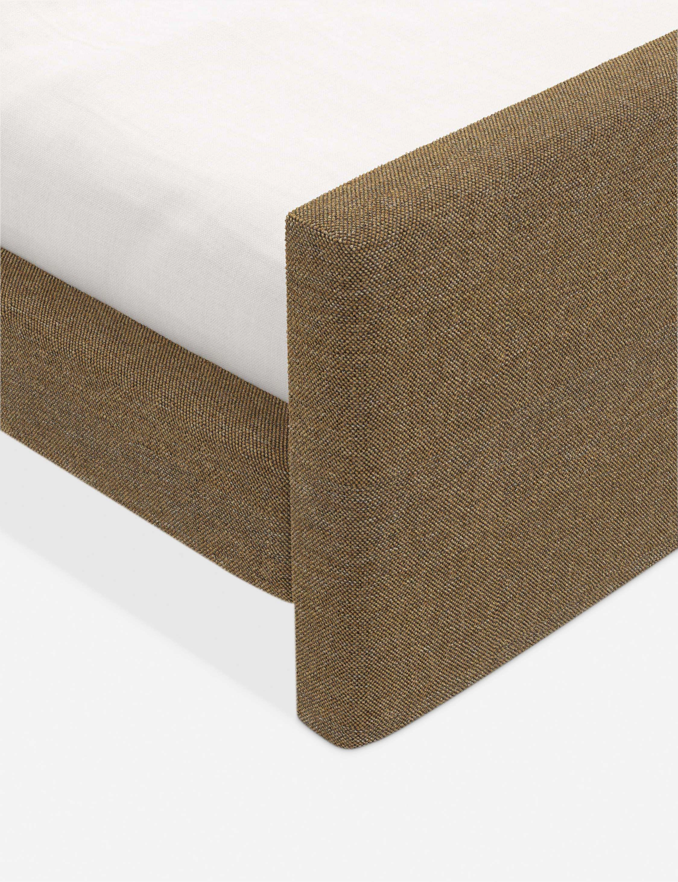 Halloway Platform Bed