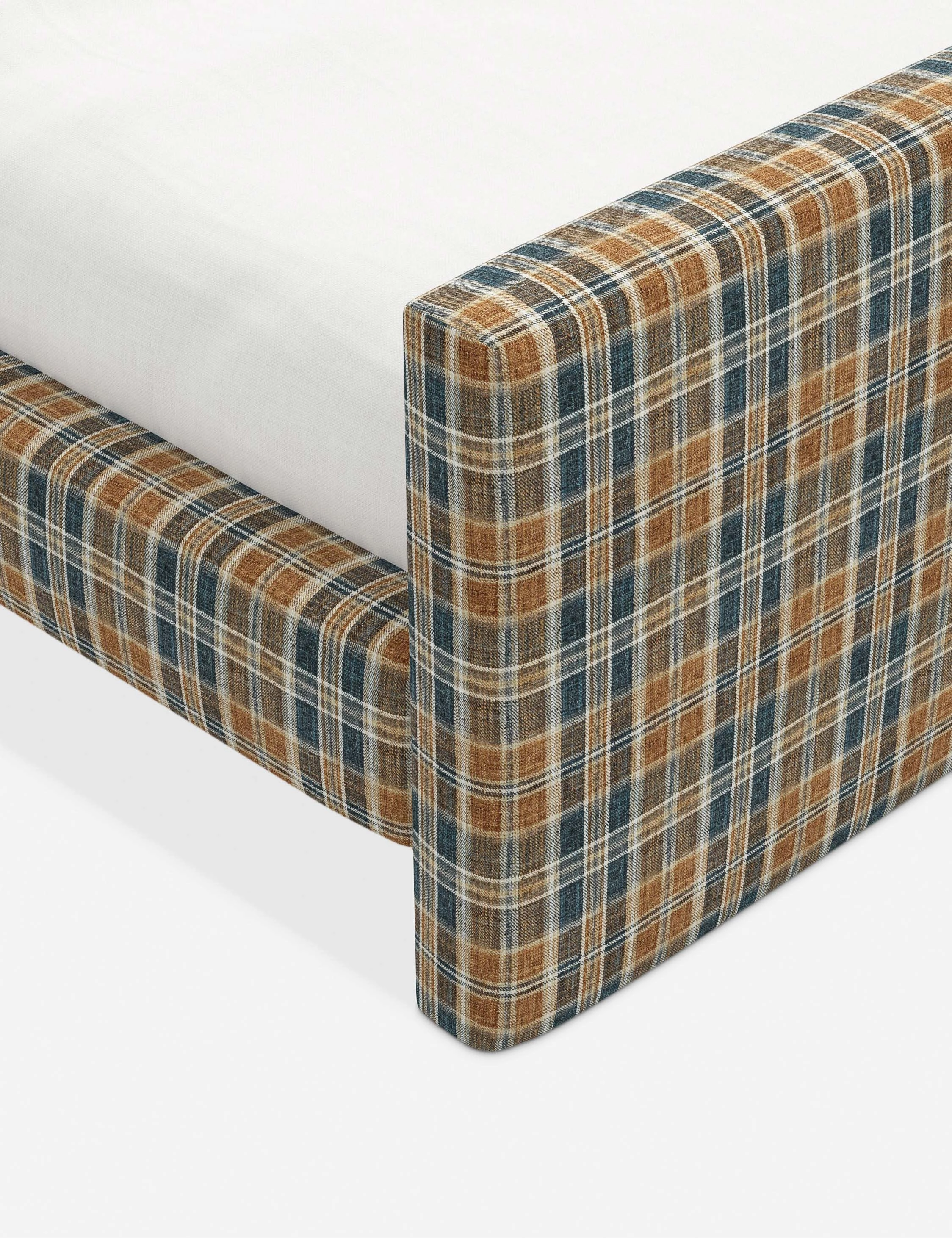 Halloway Platform Bed