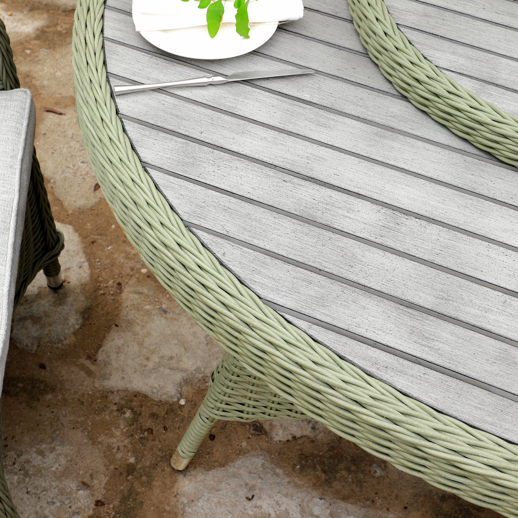 Hampshire 6-Seater Round Wicker Rattan Dining Set with Lazy Susan & Ice Bucket, Desert Sage