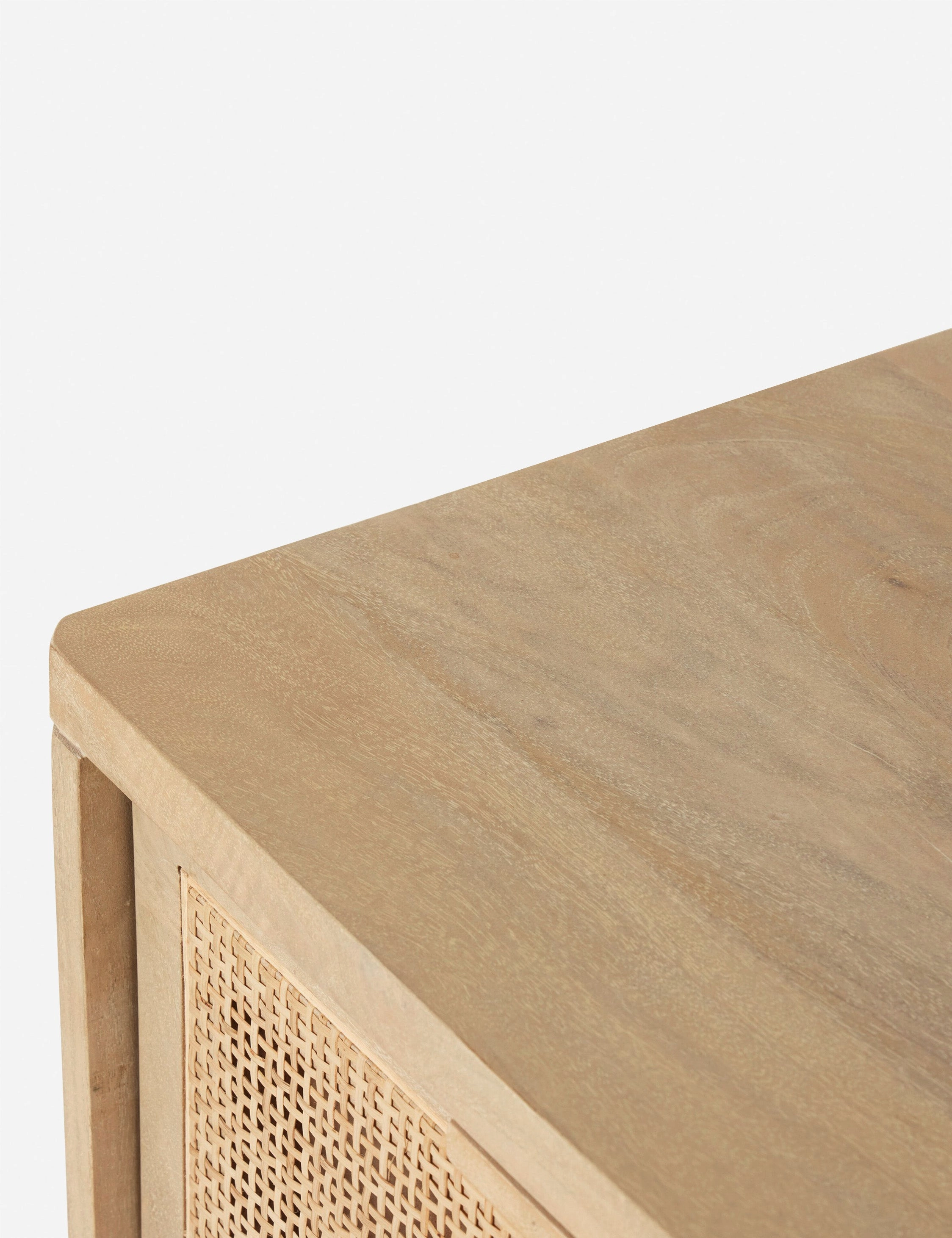 Hannah 9-Drawer Dresser