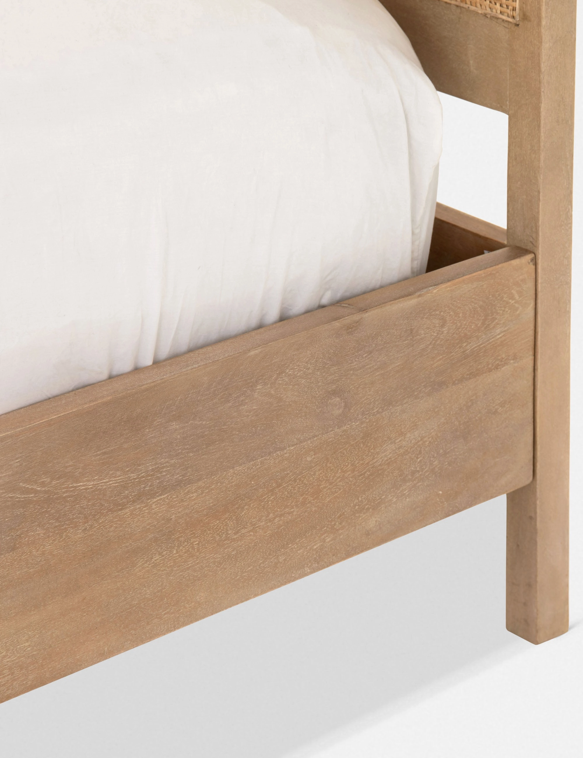 Hannah Platform Bed