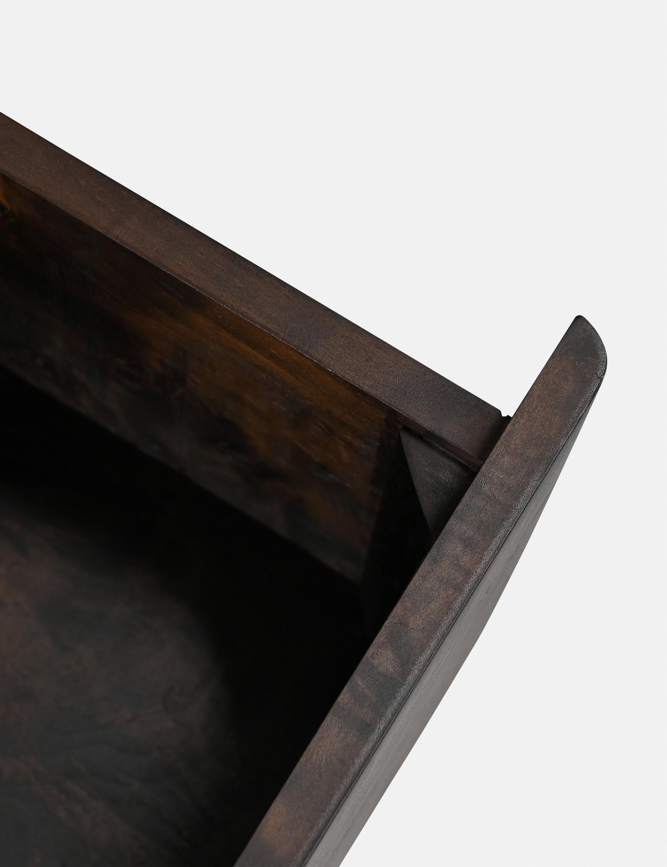 Hobbes 3-Drawer Nightstand
